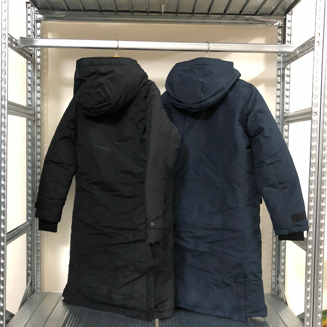 Dickies 純色大口袋羽絨填充長版外套 DHP4UTFJ154