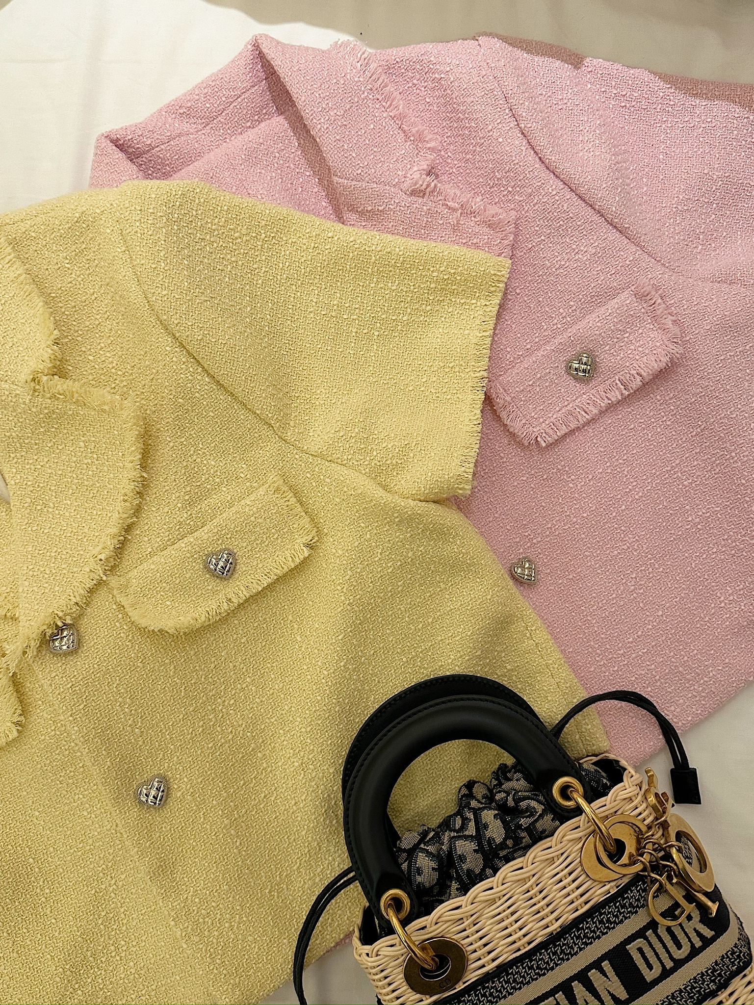 𝐂𝐄 tweed 𝐣𝐚𝐜𝐤𝐞𝐭 - 𝐲𝐞𝐥𝐥𝐨𝐰