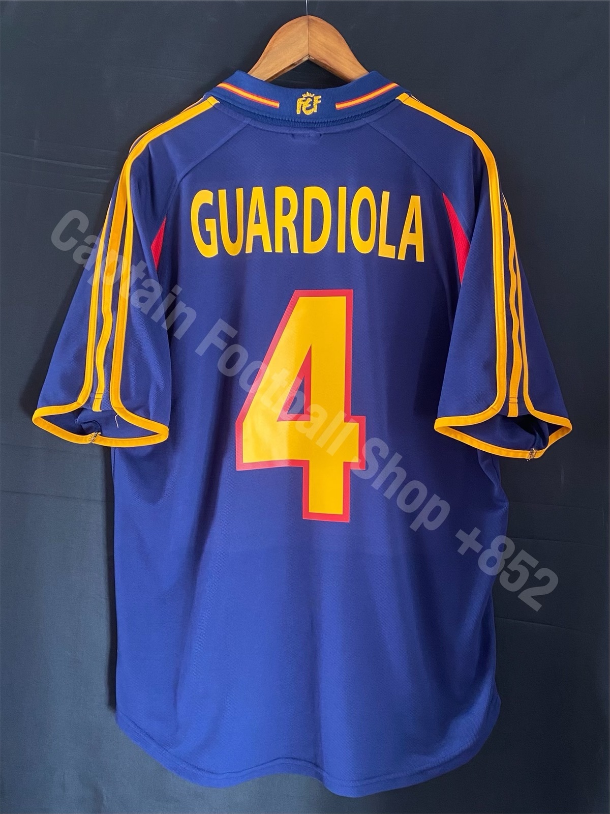 スペイン代表 GUARDIOLA 4番 ジャージ スペイン代表 GUARDIOLA 4番 ジャージ