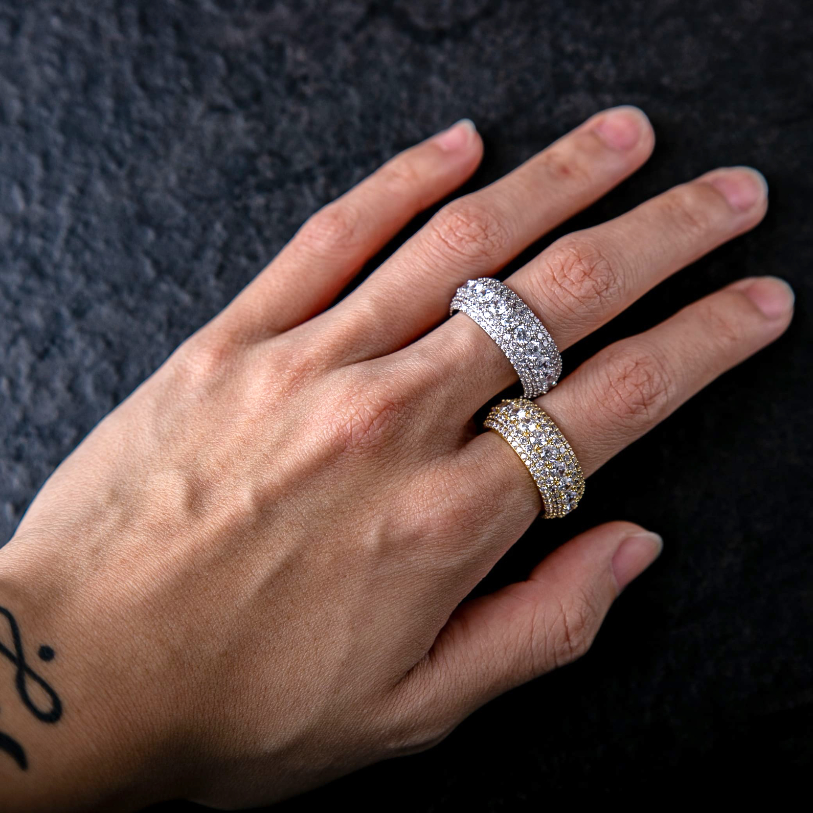 經典五排滿鑽戒指