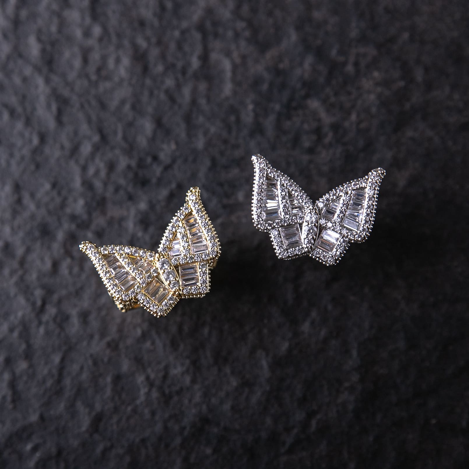 T方混鑲蝴蝶戒指