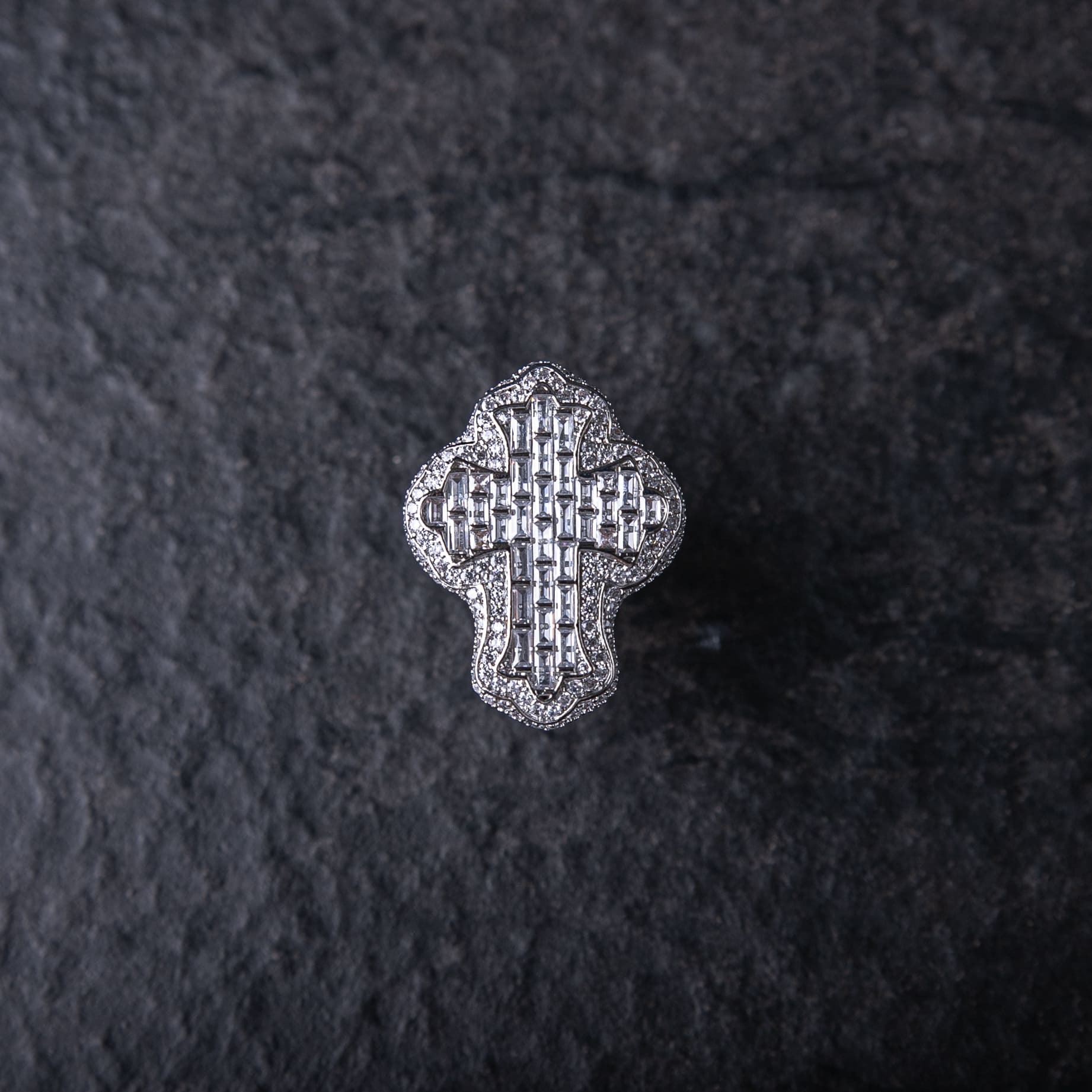 T方混鑲復古十字架戒指