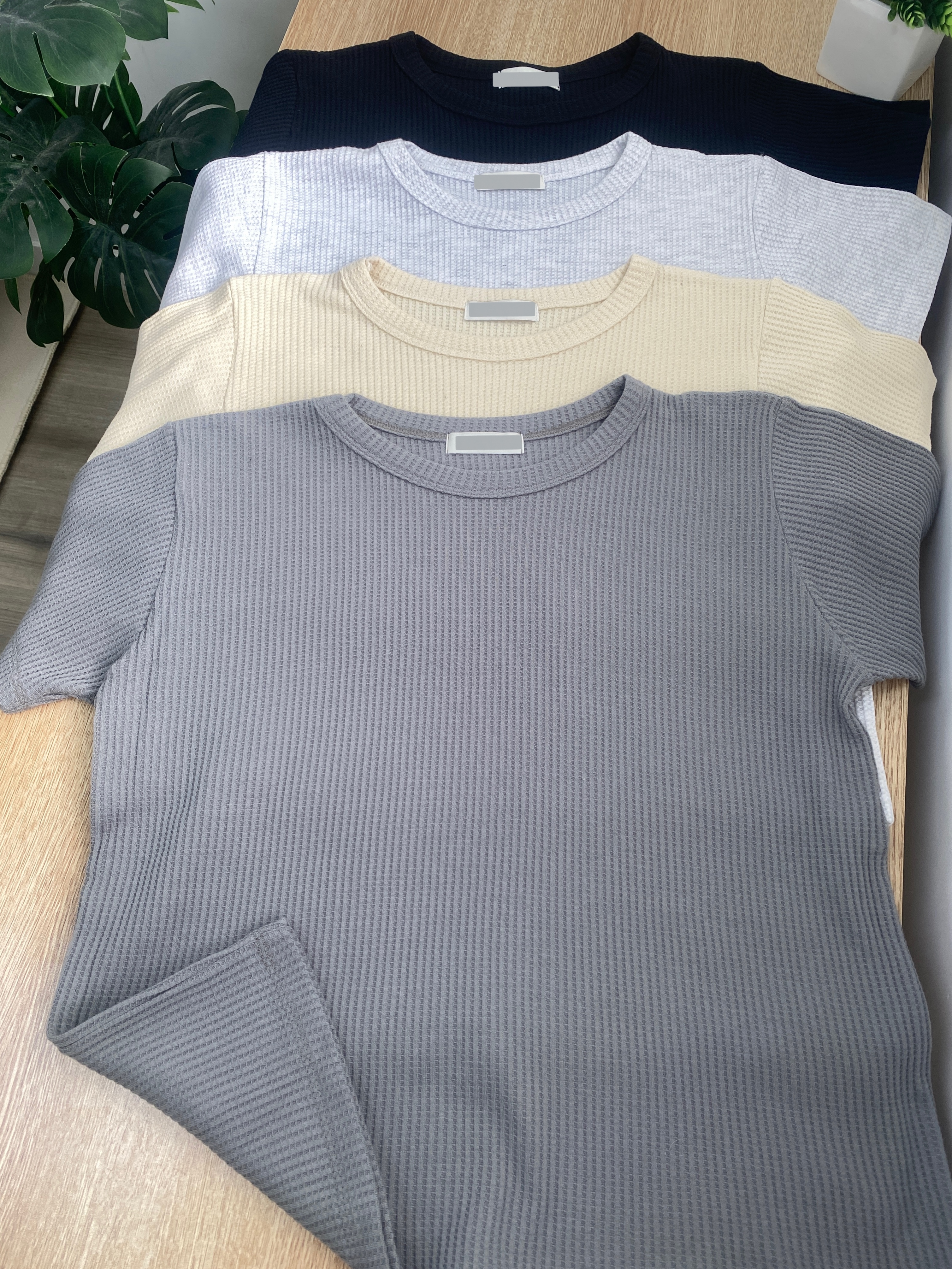 【 現貨 】窩夫圓領4色短袖