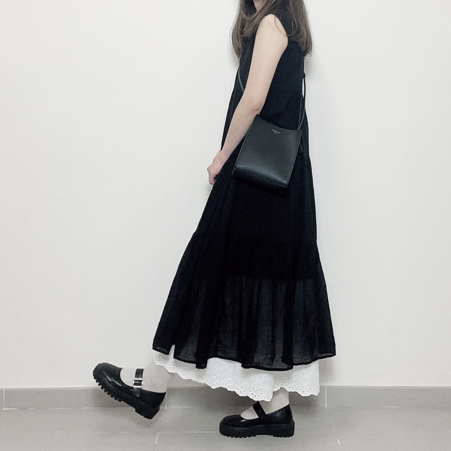 現貨 | 自留！r u f f l e 領蛋糕背心裙 (四色入)