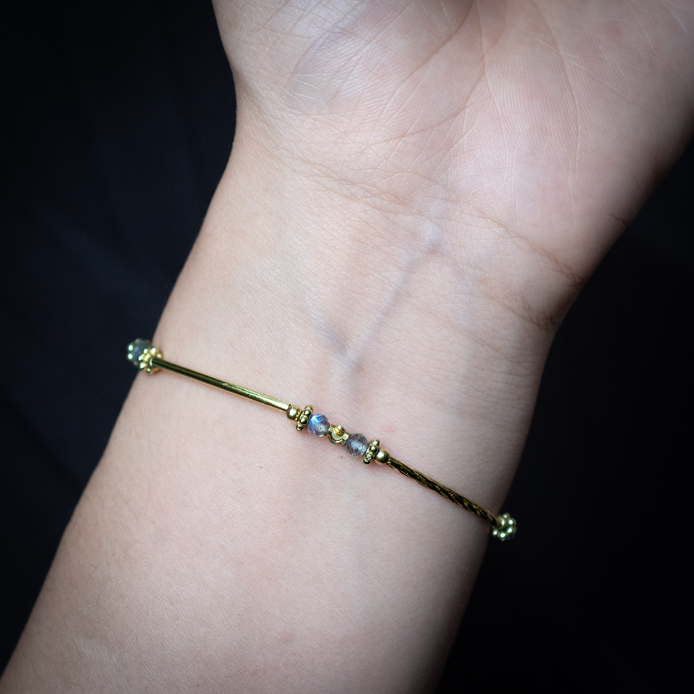 冰島假期｜拉長石黃銅手鍊 C1391