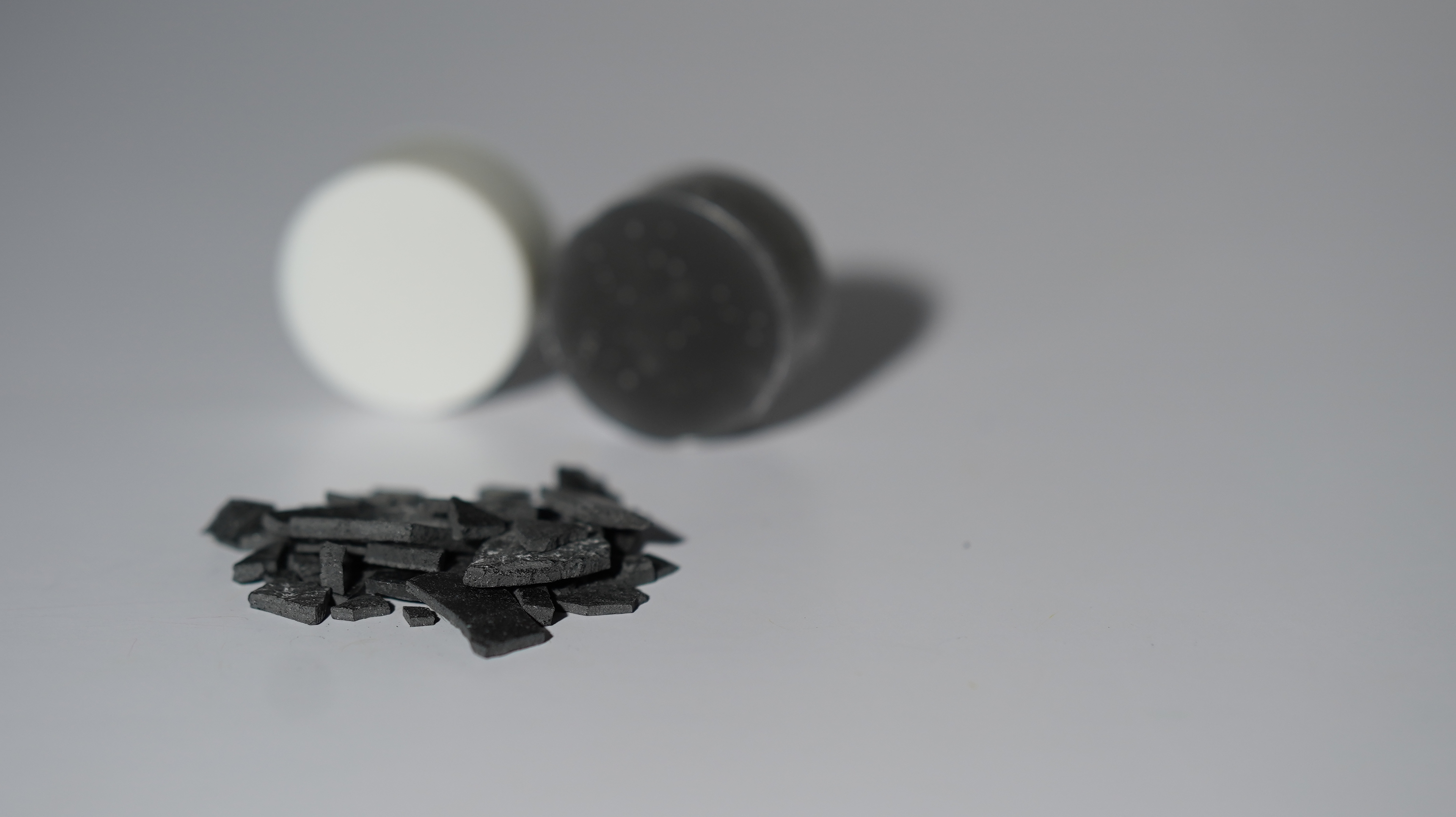 Grey グレー