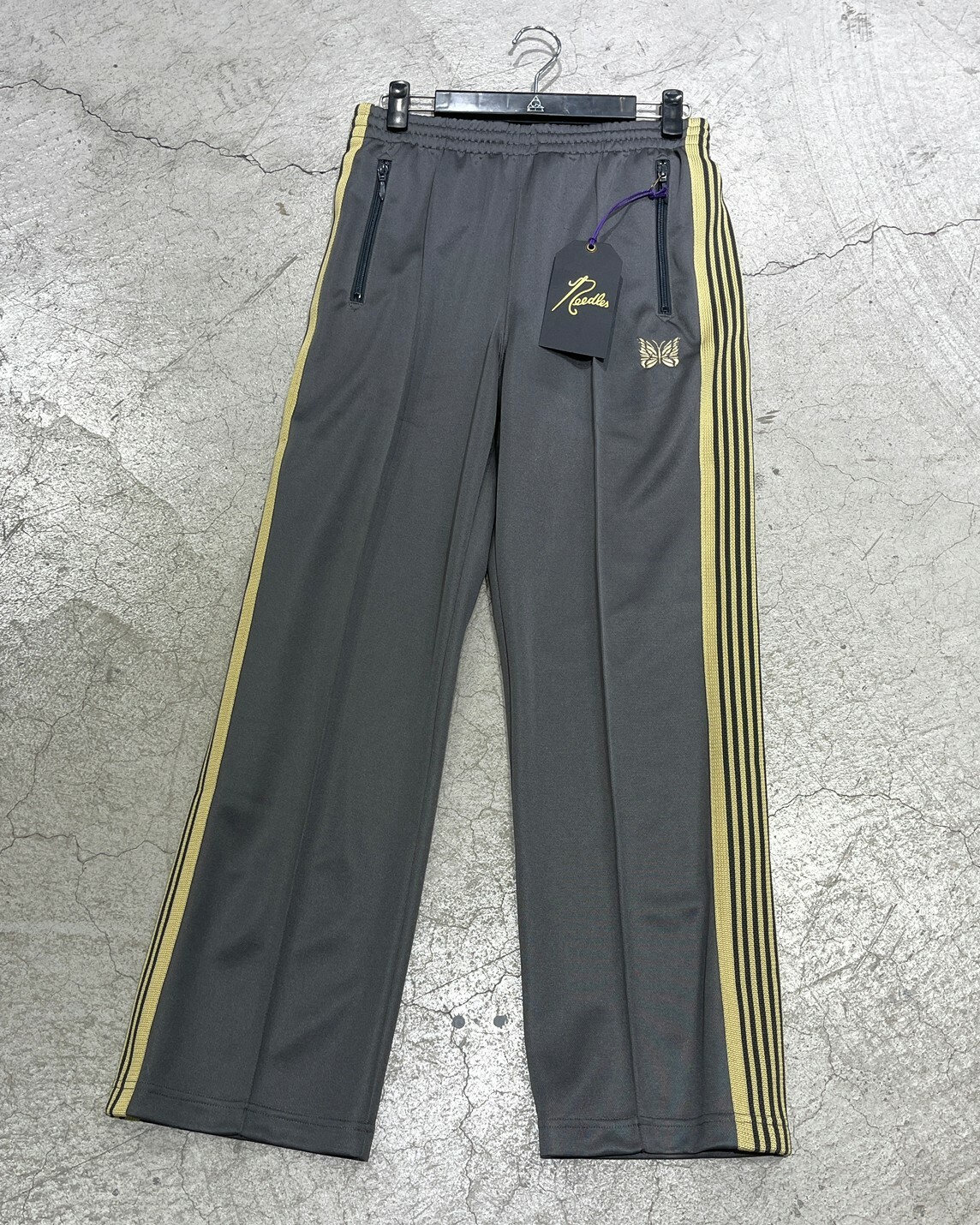 NEEDLES 別注款 蝴蝶Logo 鐵灰金蔥線 直筒運動褲