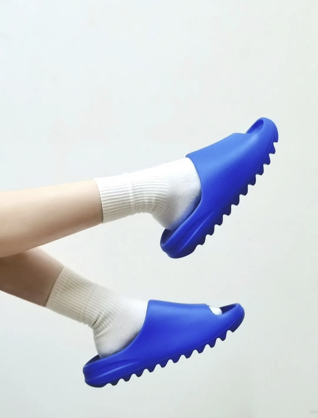 ADIDAS Yeezy Slide Azure 高級藍 男女同款 拖鞋 ID4133