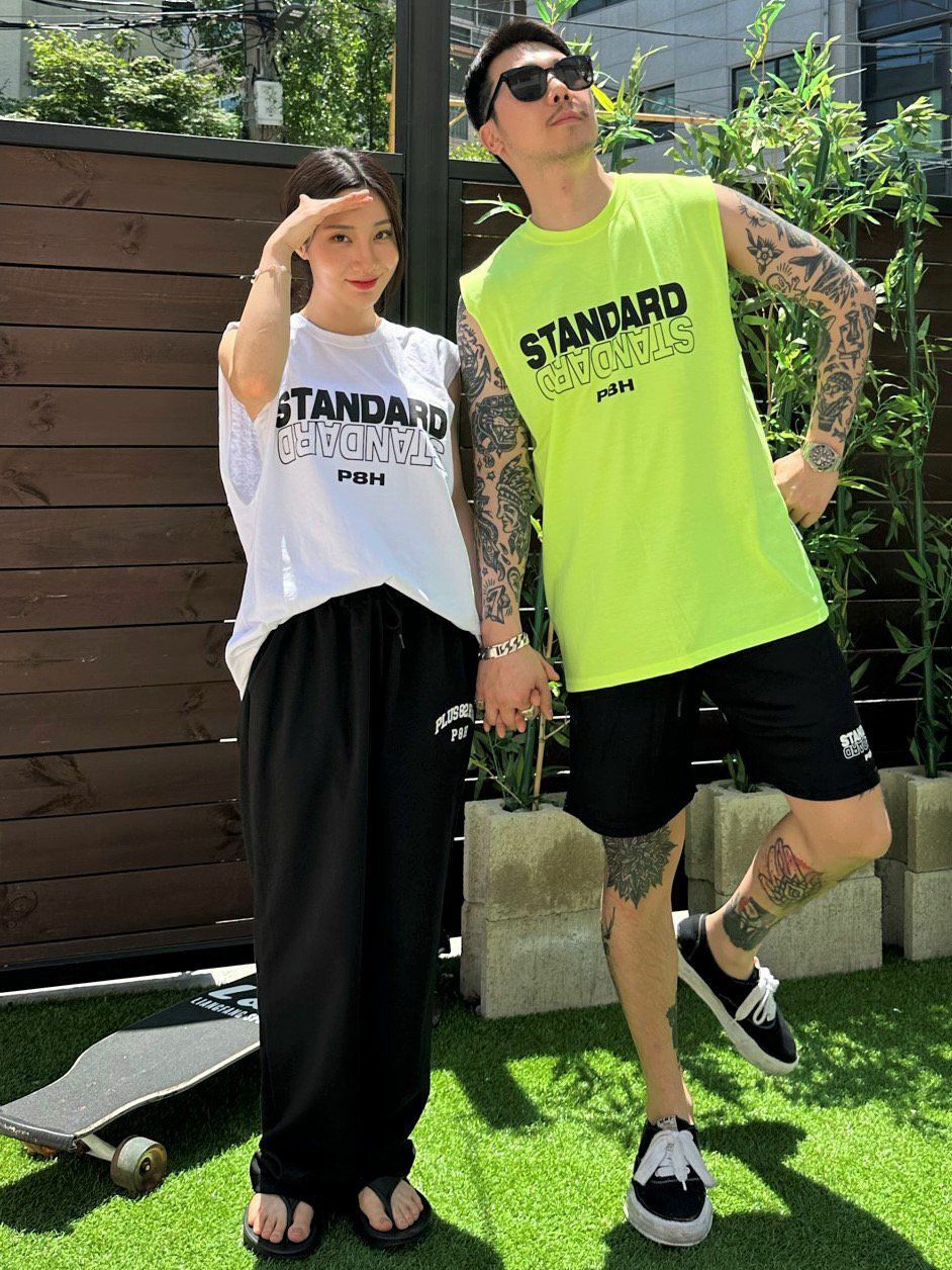 英文字背心 PLUS82HIYA-011V