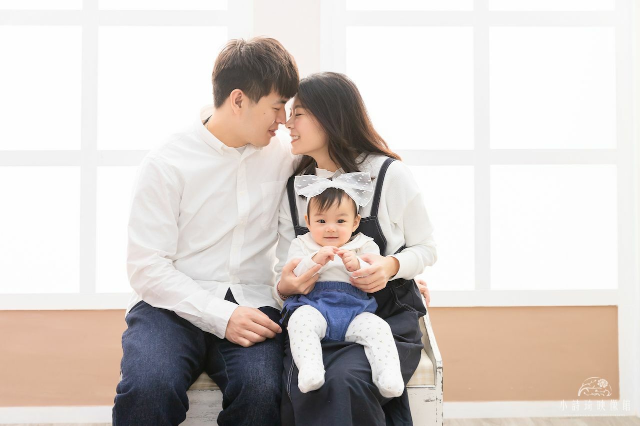 白色上衣全家福