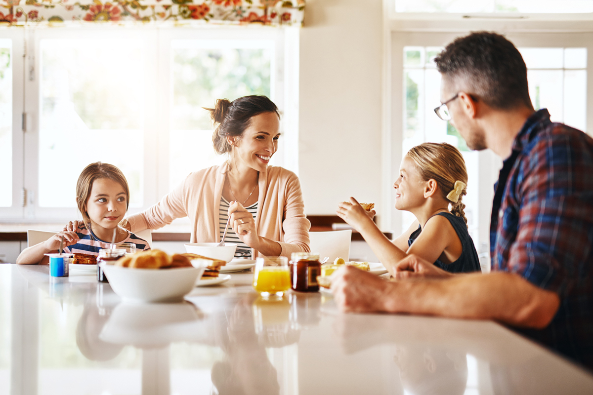 【親子談教養】關於孩子的餐桌禮儀有多重要？有哪些重點呢？