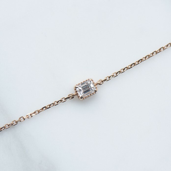 18K Single Emerald cut diamond bracelet