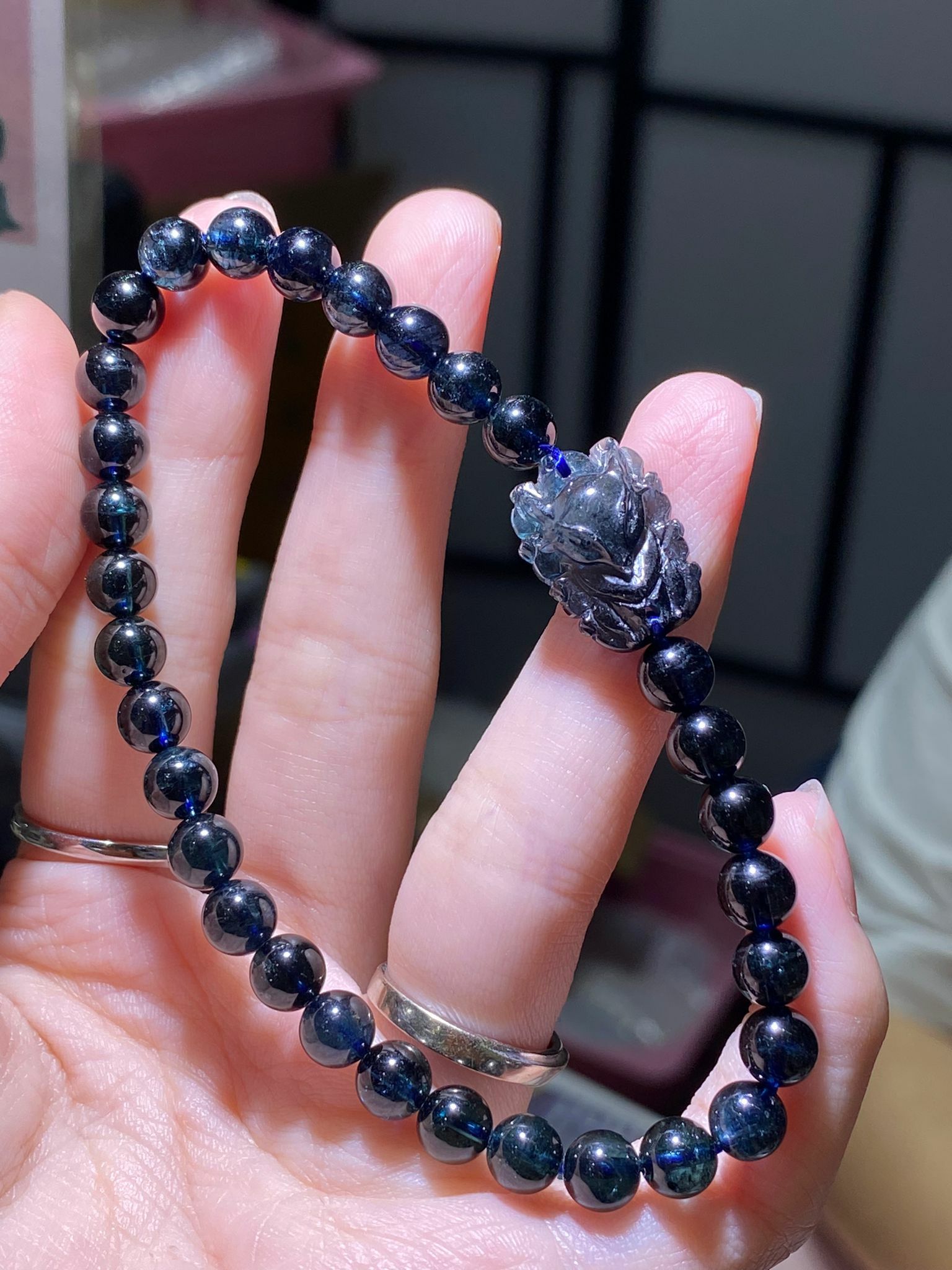 高質透體藍碧璽配藍碧璽九尾狐