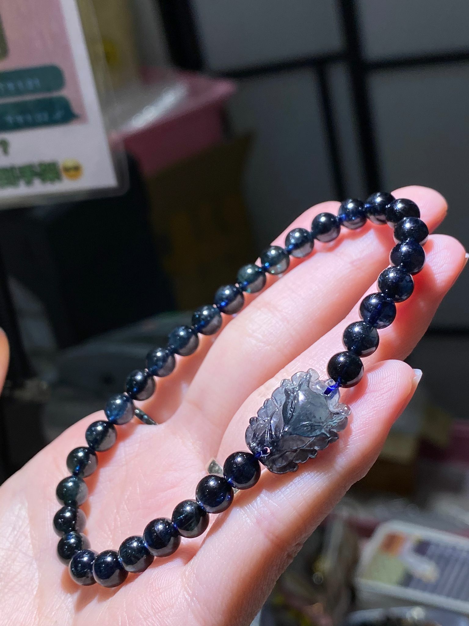 高質透體藍碧璽配藍碧璽九尾狐