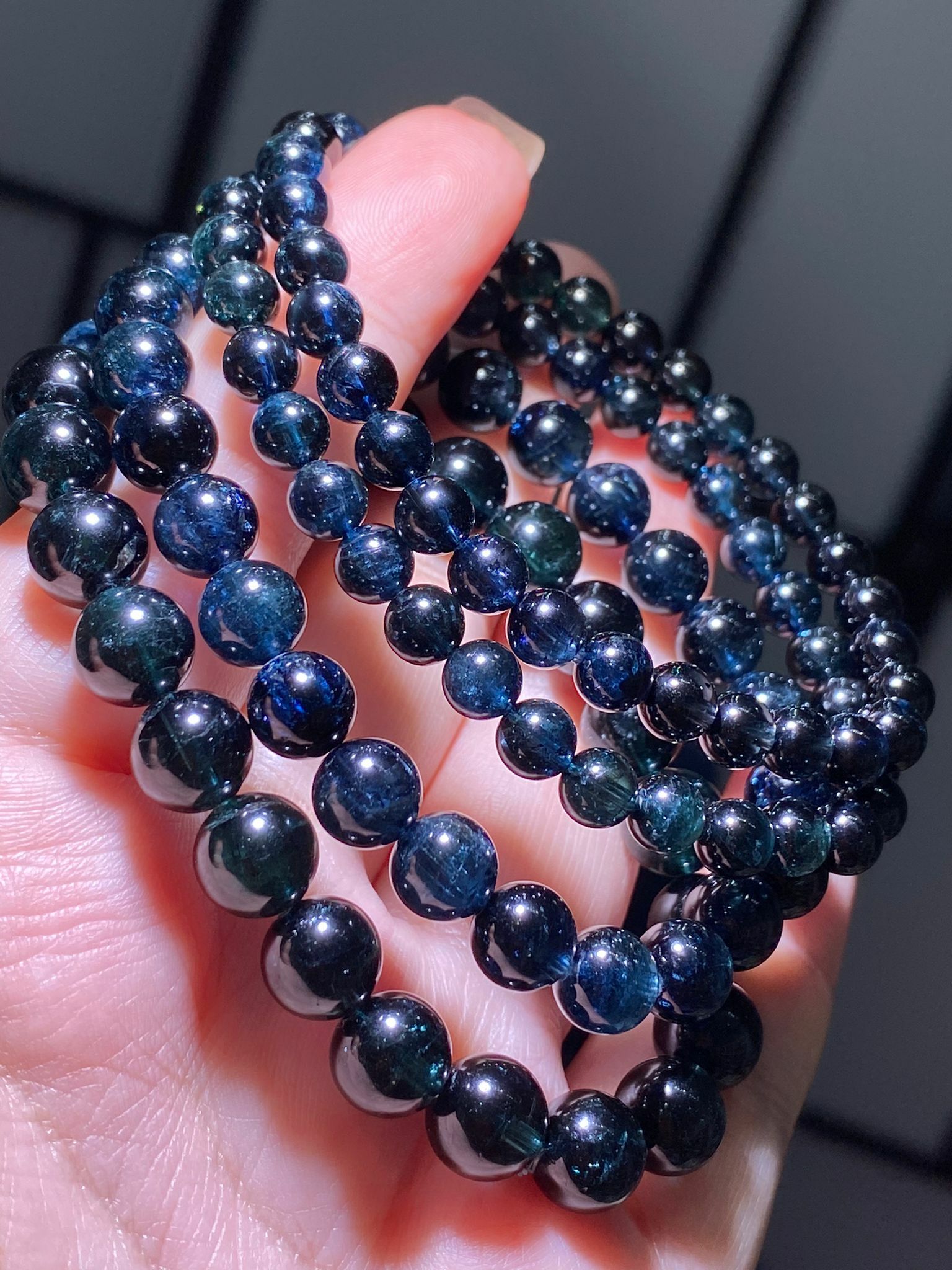 高質透體藍碧璽