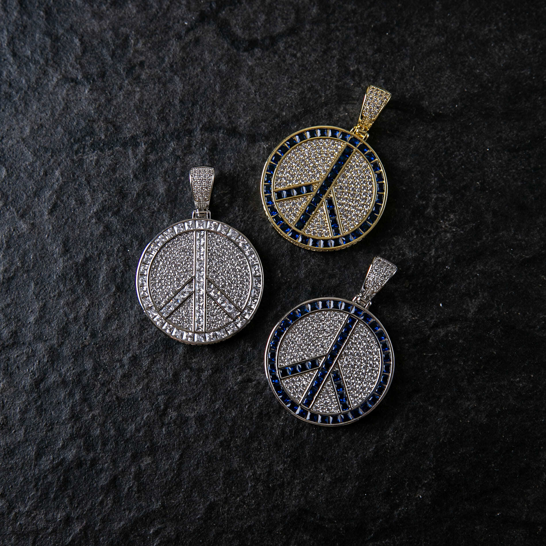 滿鑲和平標誌墜飾