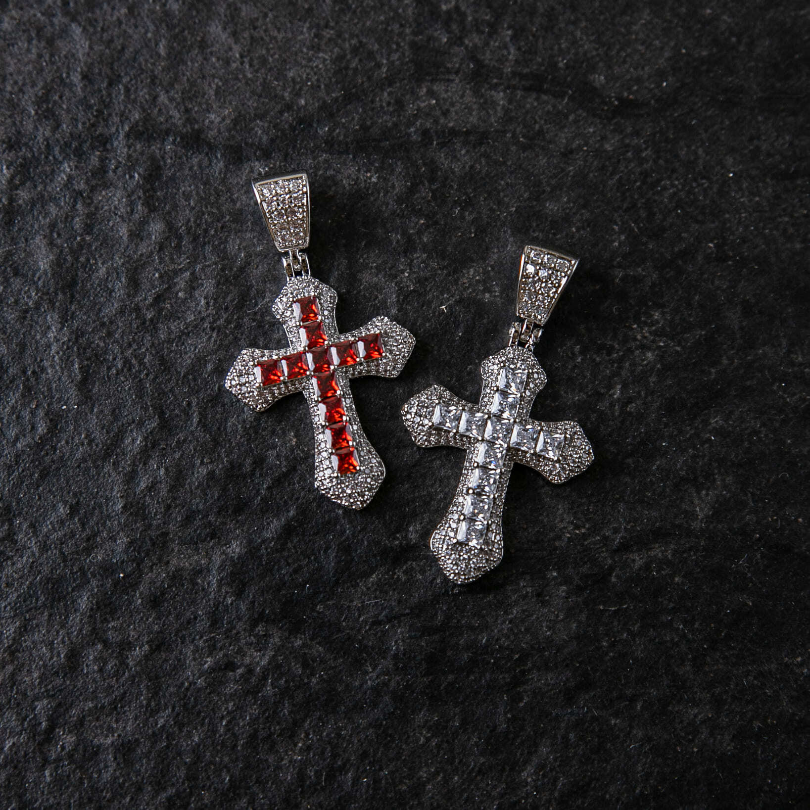 T方混鑲凱爾特十字架墜飾