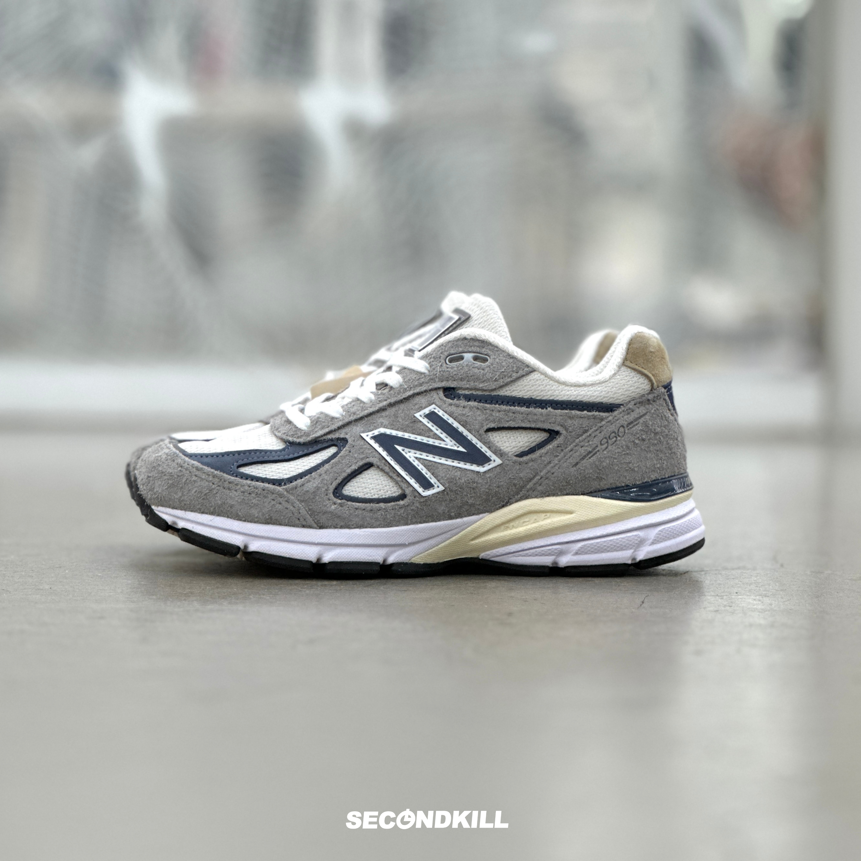 New Balance U990TA4