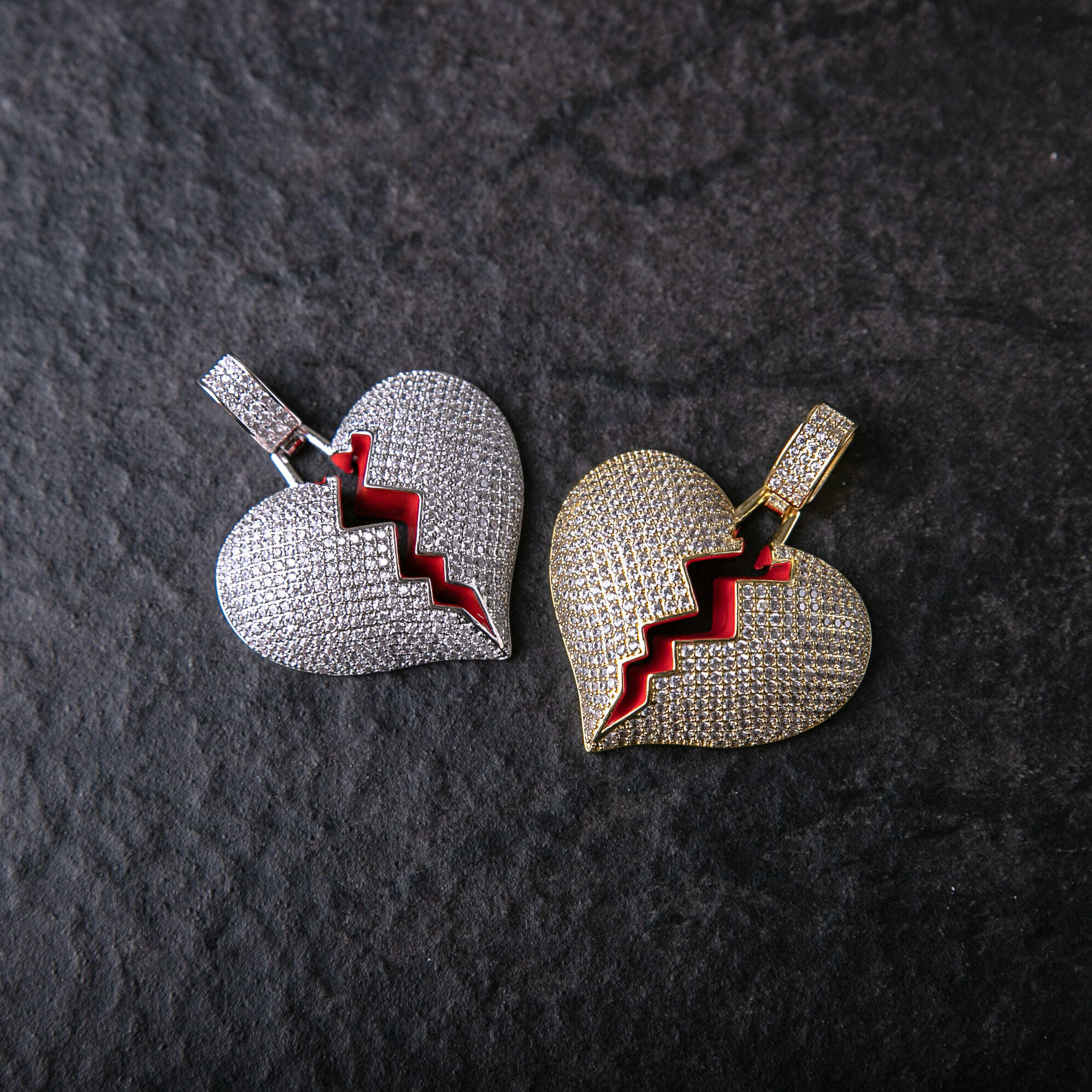 滿鑲心碎造型墜飾