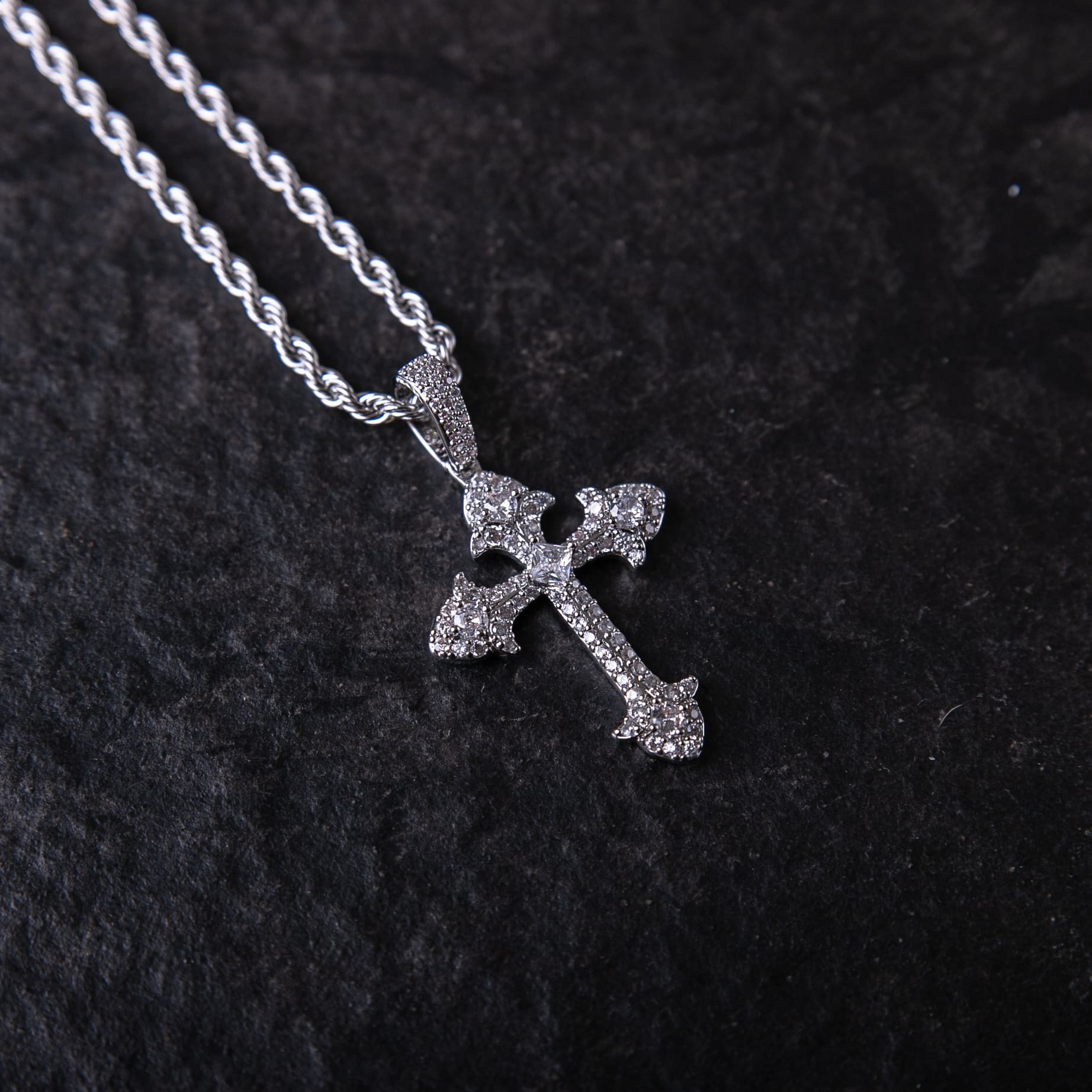 滿鑽混鑲復古十字架墜飾