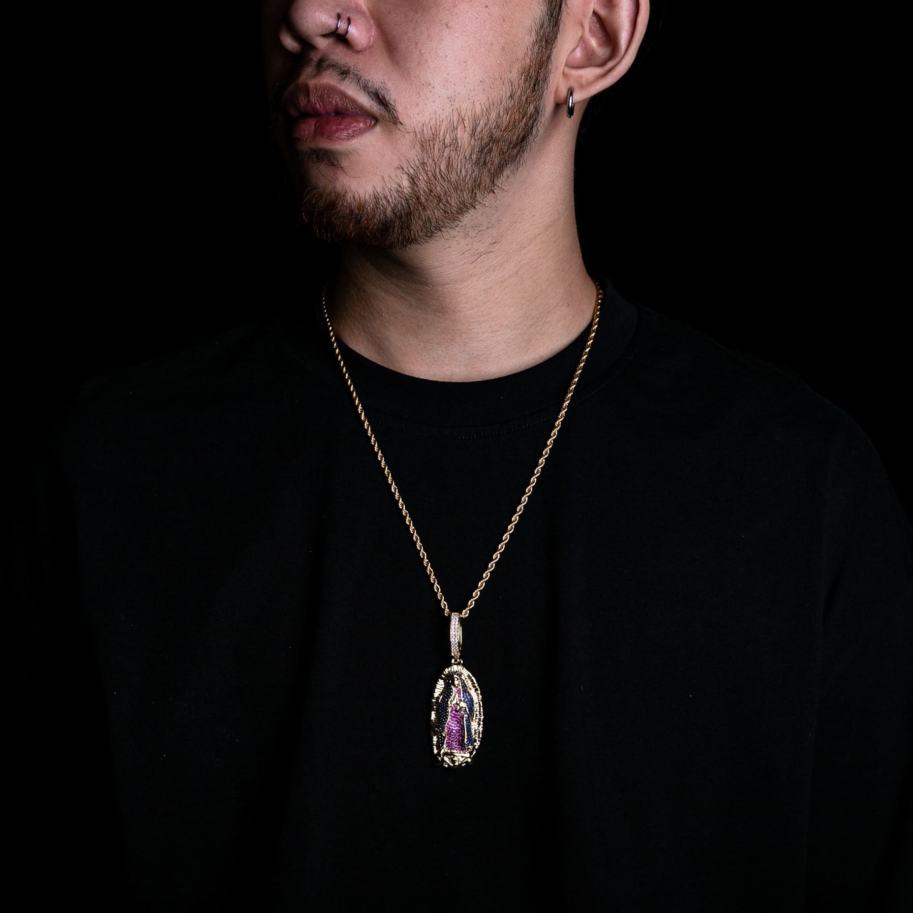 滿鑲聖母瑪莉亞墜飾