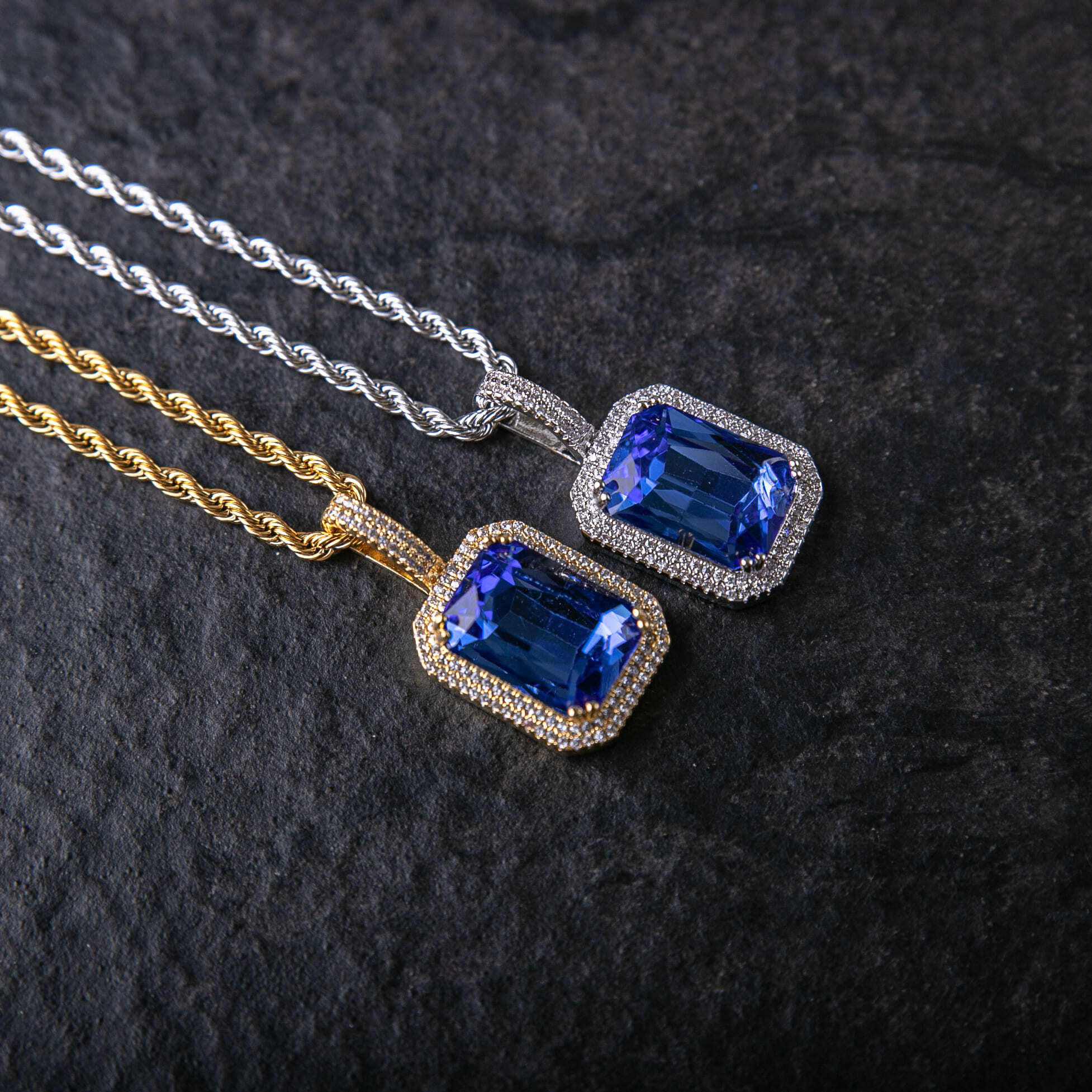 藍寶石色寶石墜飾