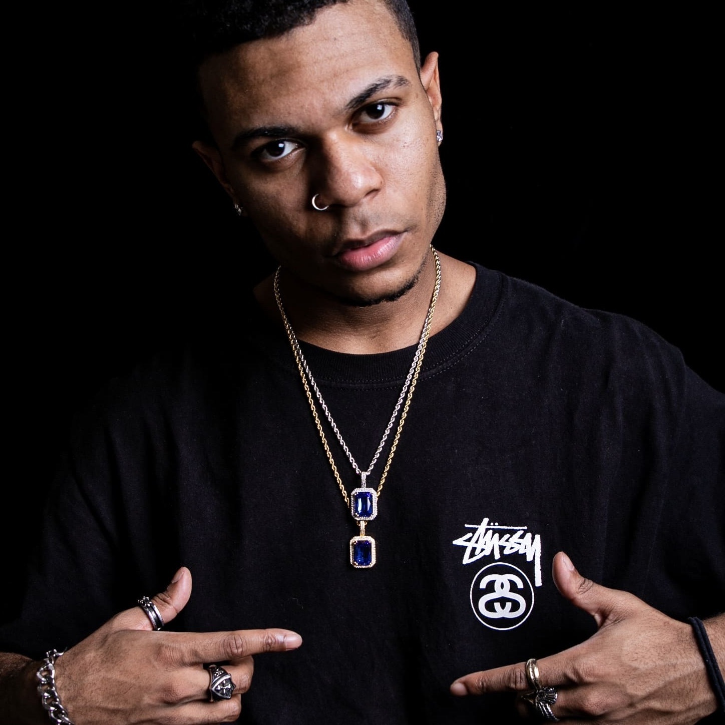 藍寶石色寶石墜飾