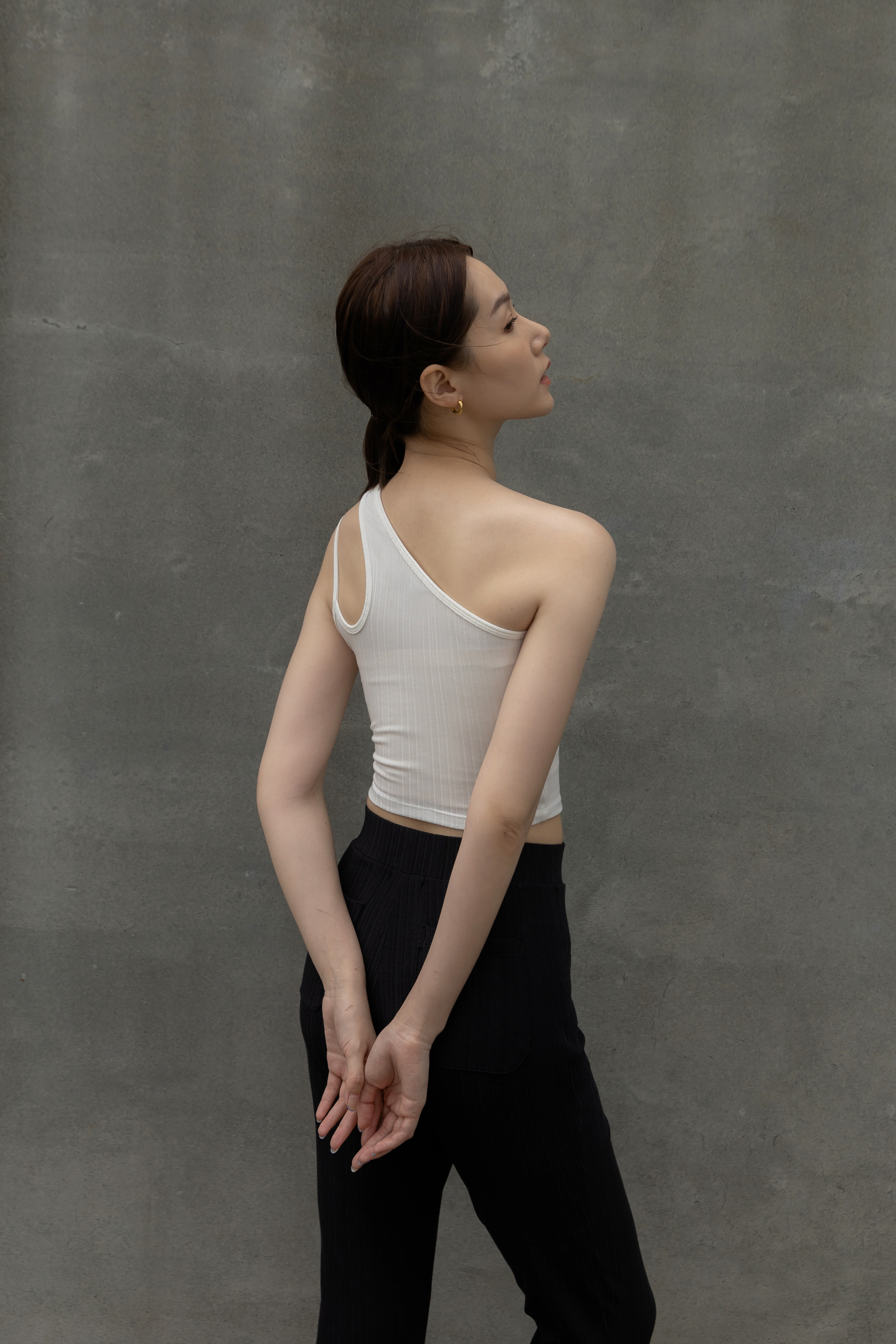 不對稱斜肩背心- 白