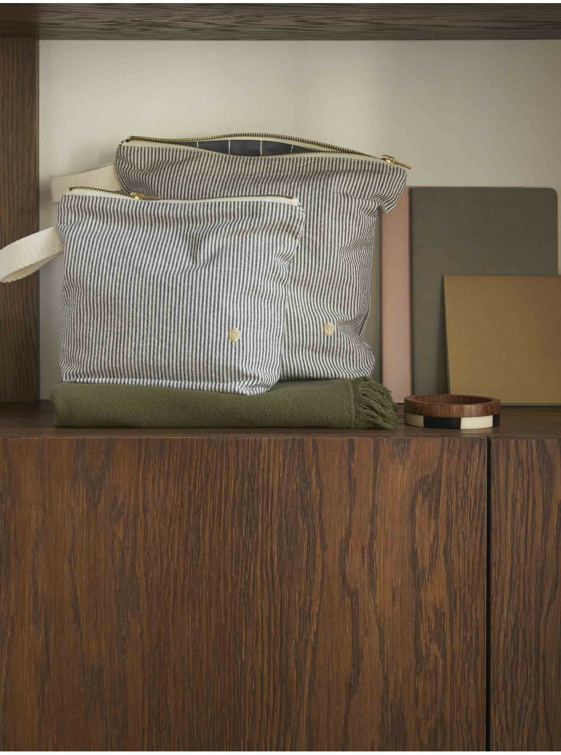 法國La cerise sur le gâteau 有機棉防水手提收納袋-灰條紋(大)