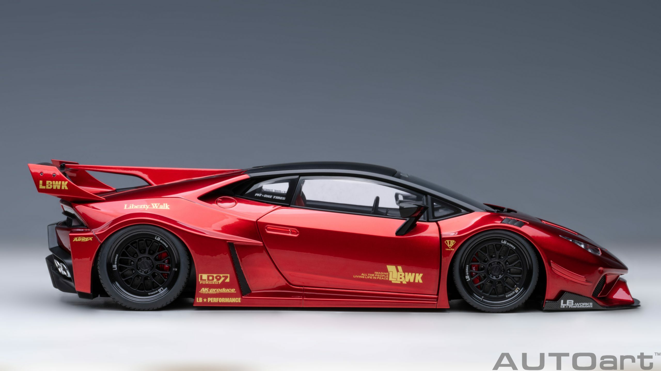 預訂:1/18 AUTOART Liberty Walk LB Silhouette Lamborghini Huracan GT (Red) (79126)