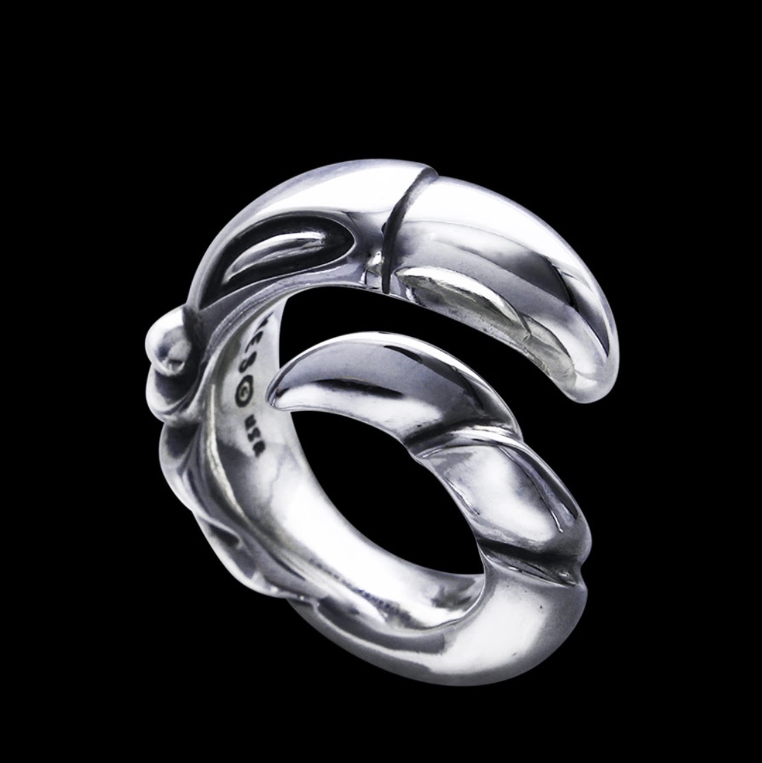 MATING FLIGHT: SNAKE BIRD RING