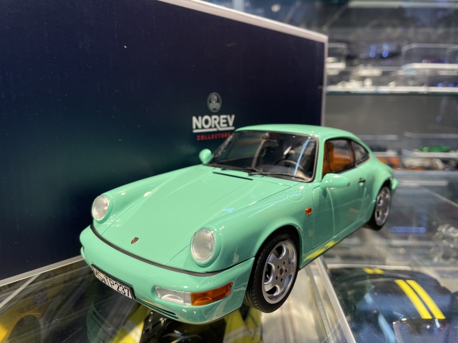 ミニカー NOREV PORSCHE CARRERA Amazon | norev 1/18 Porsche 911 (964) Carrera 4 Coupe 1990