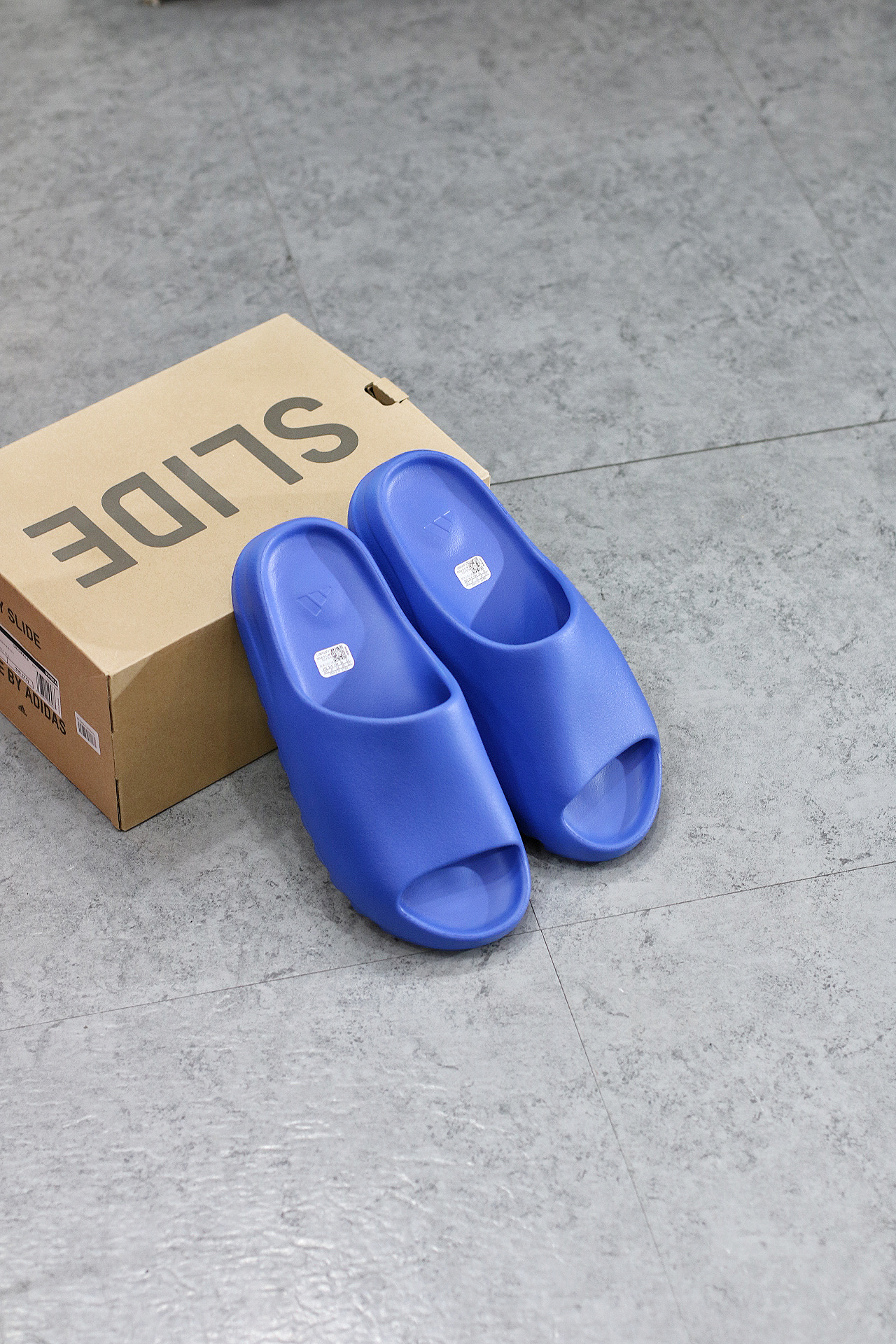 adidas Yeezy Slide Azure blue ID4133