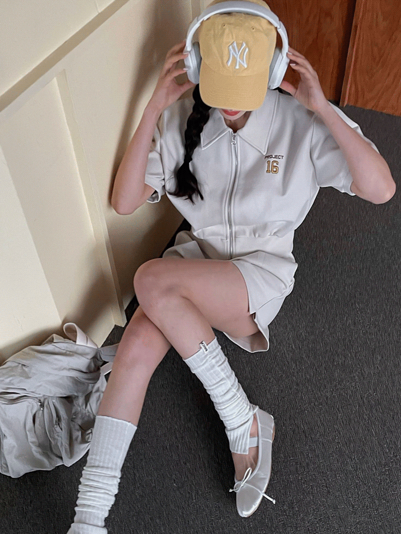 [現貨]字母翻領拉鍊運動套裝 [ 2色 / Free ]