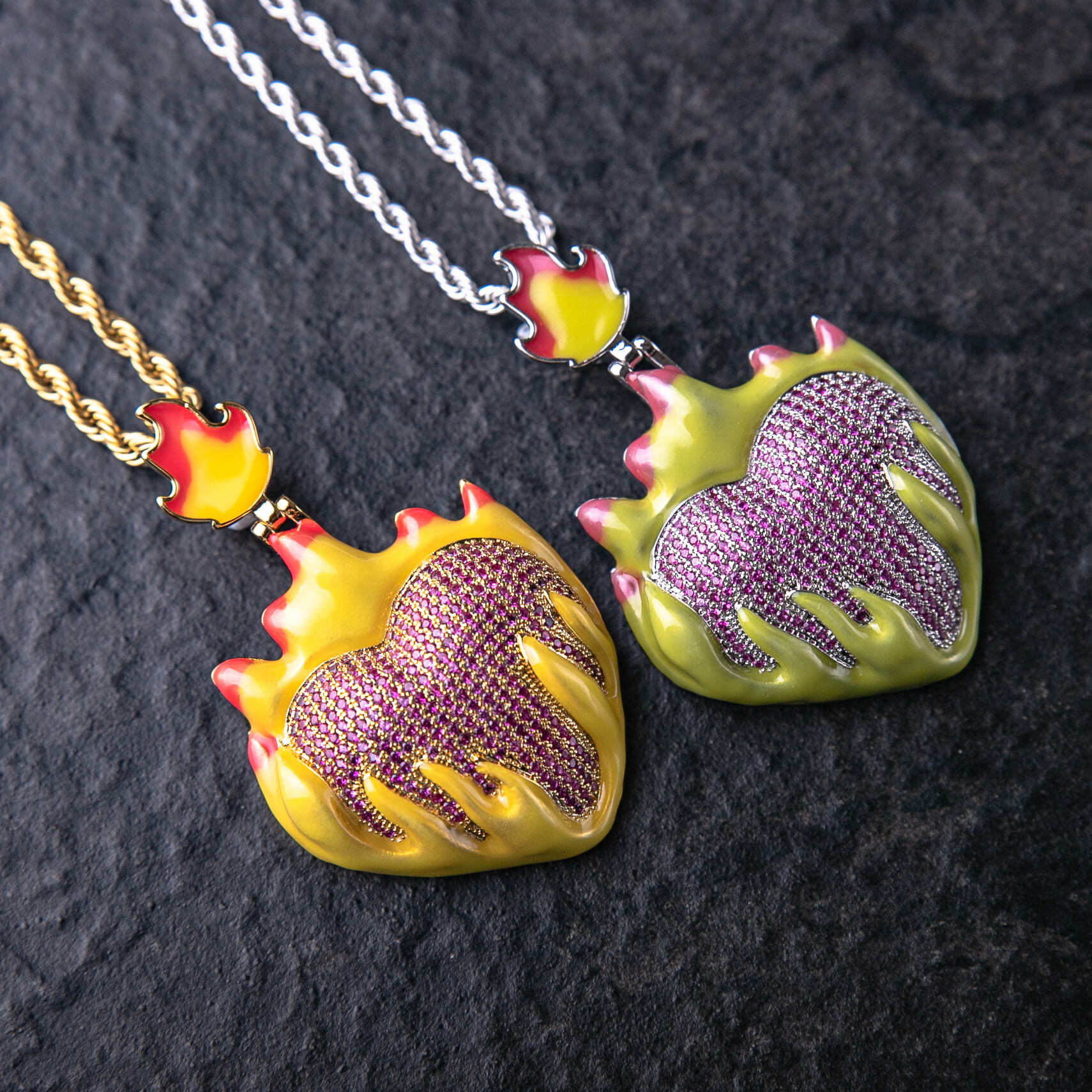 夜光珐瑯燃燒愛心墜飾