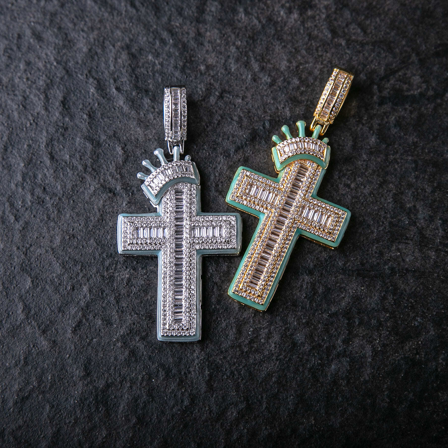 夜光皇冠十字架墜飾