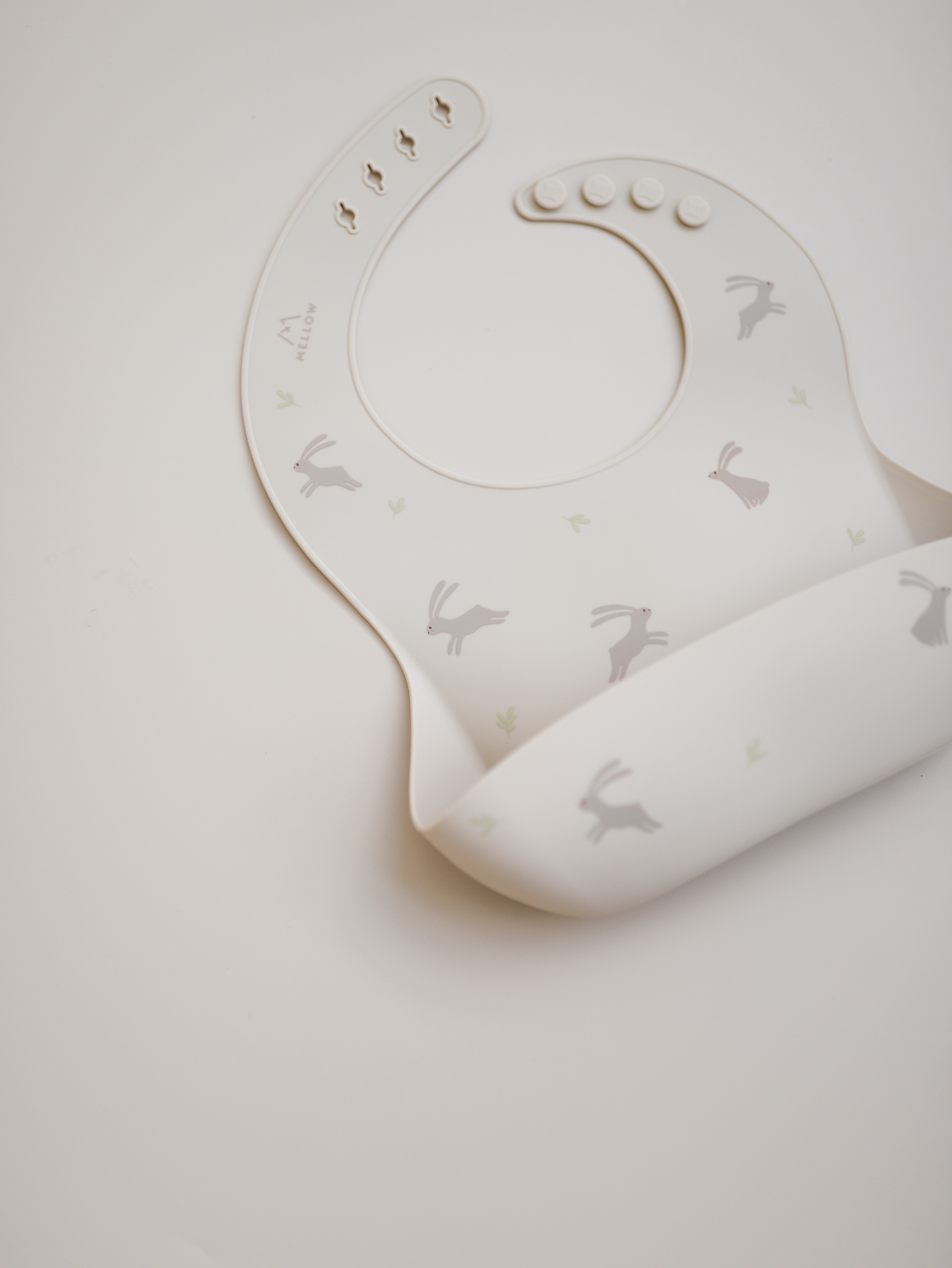 矽膠圍兜 - 兔仔