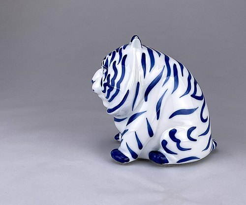 現代可愛青花手繪老虎│招財辦公室客廳桌面裝飾品│虎年生肖禮物