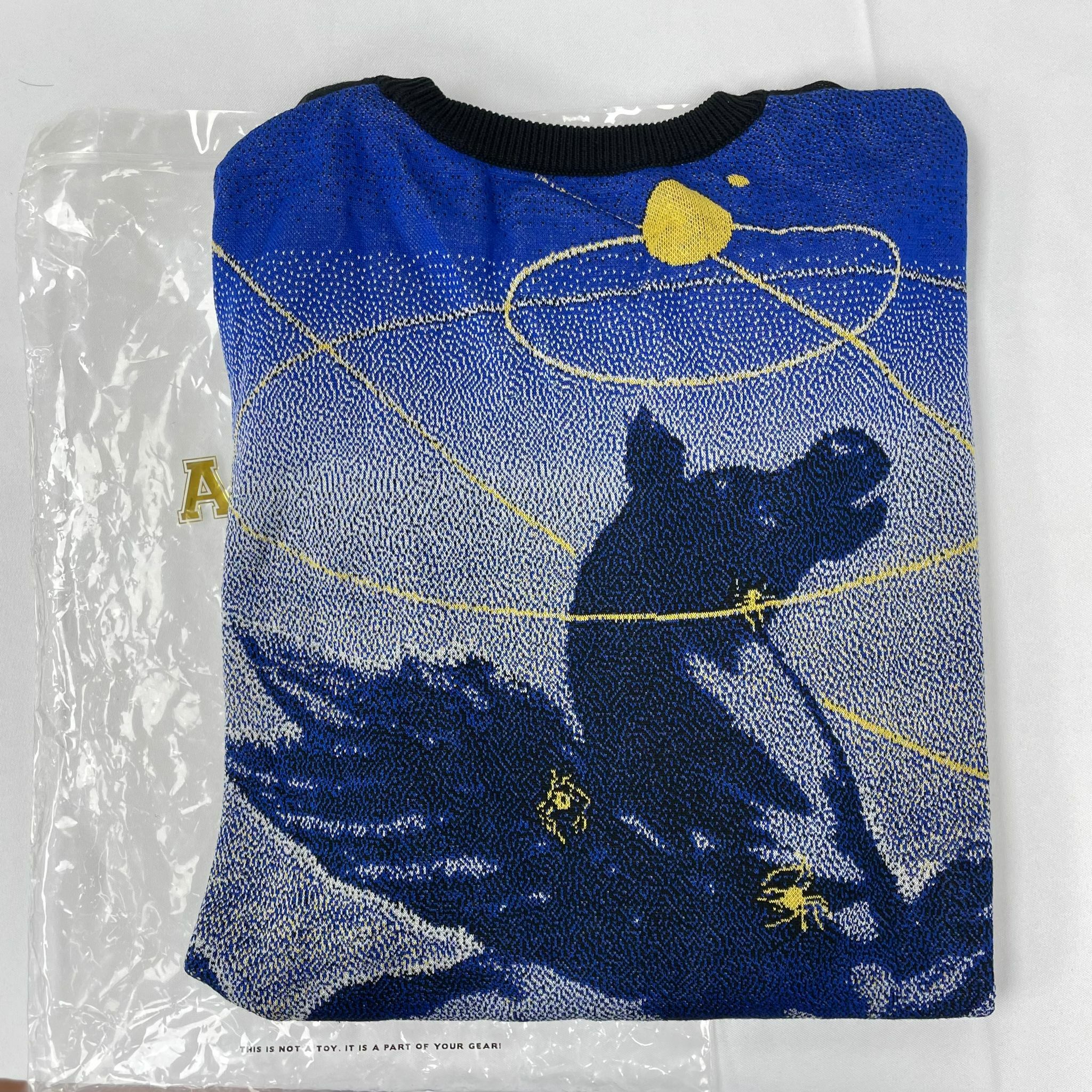 CLOT APPAREL SWEATER -S