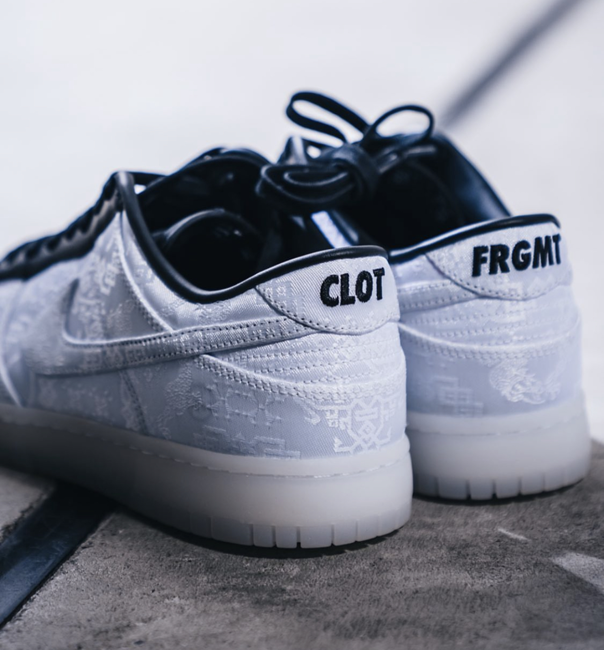 FRAGMENT x CLOT x NIKE DUNK LOW 白絲綢藤原浩三方聯名/FN0315-110