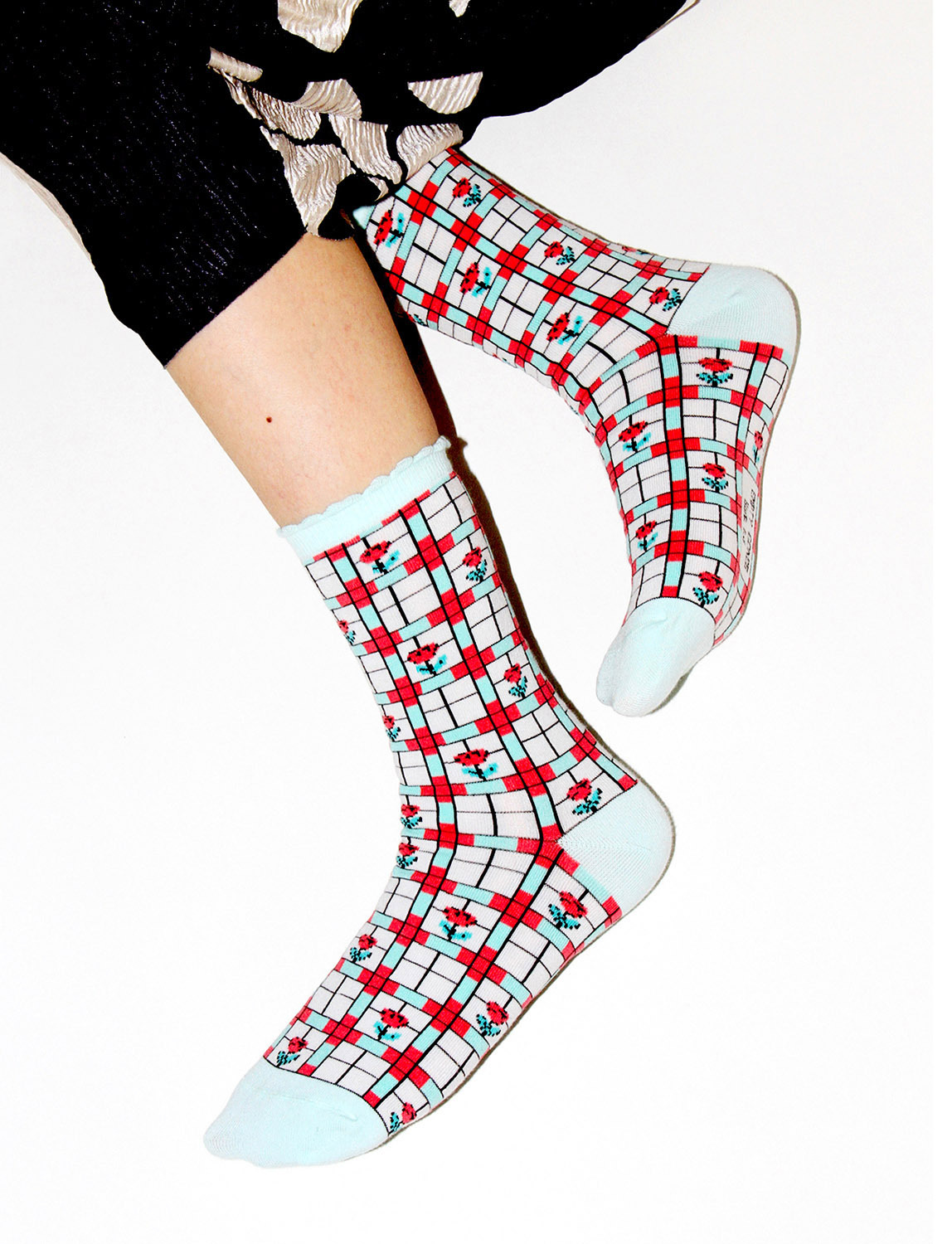 [Empty Cones] Rosy From Tingshou Rd. Casual Socks