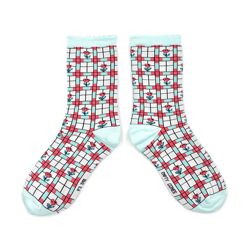 [Empty Cones] Rosy From Tingshou Rd. Casual Socks