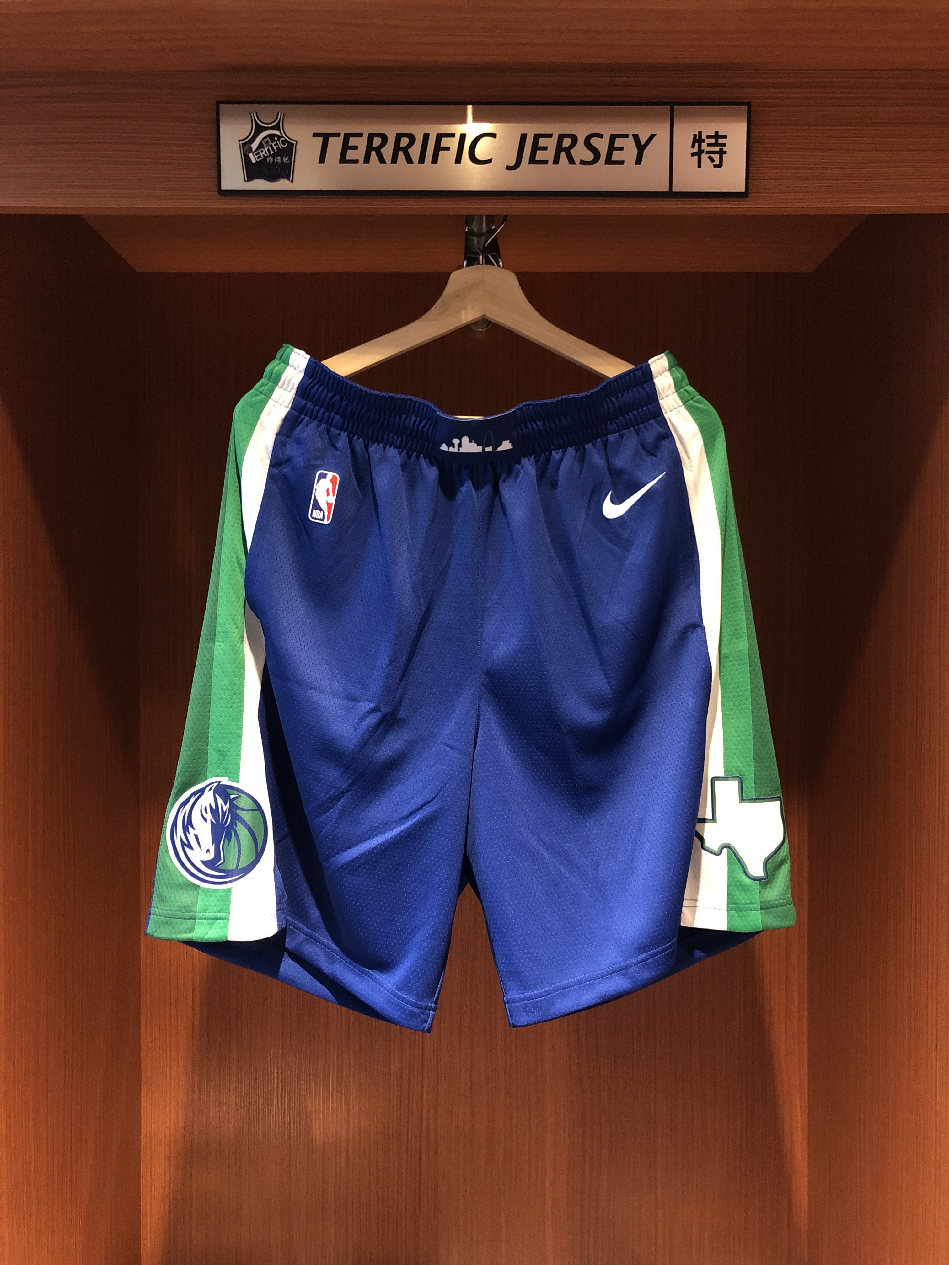 NBA球褲 Dallas Mavericks 達拉斯小牛城市球褲 City Nike Swingman Shorts 球迷版 有口袋 全新