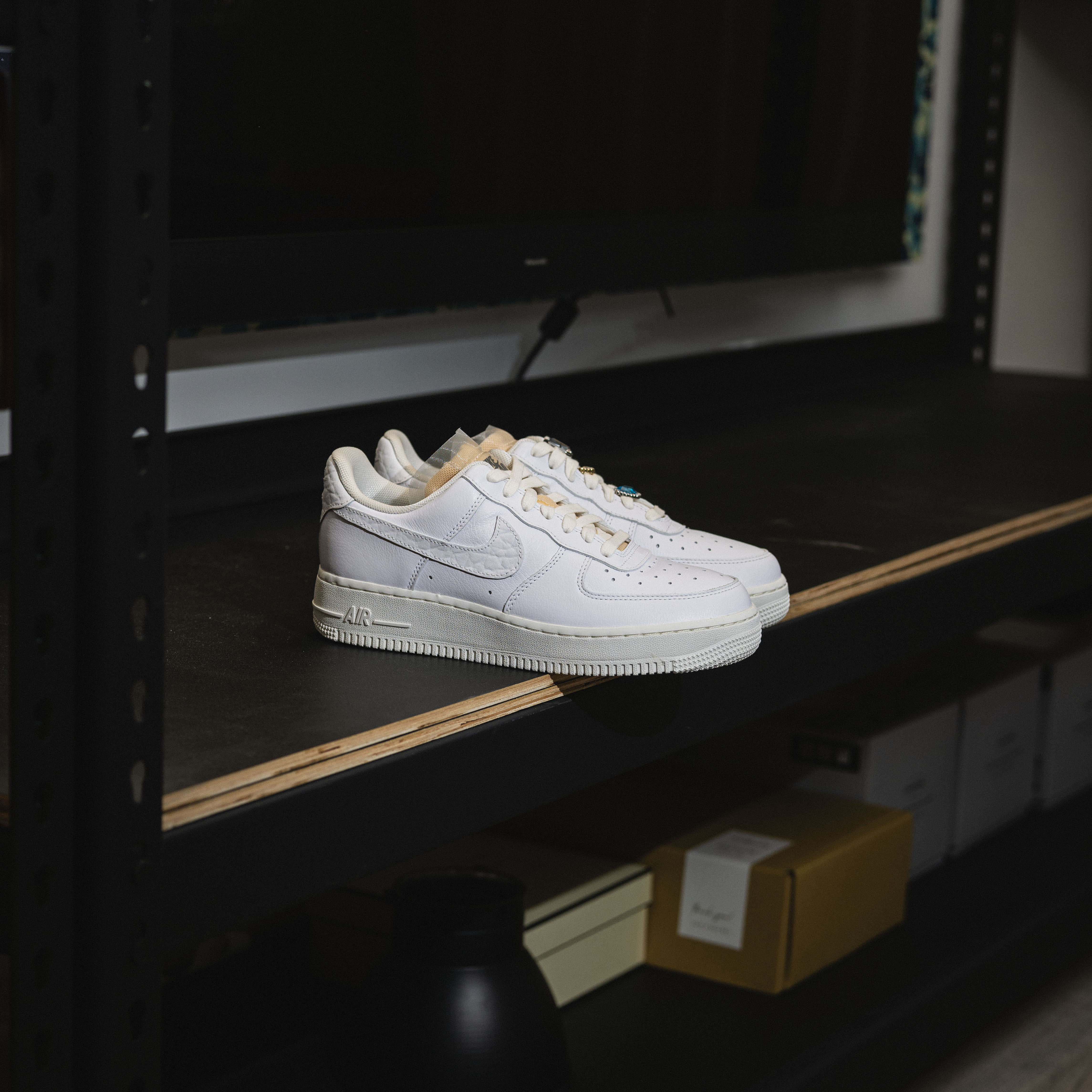 零碼特賣-(B9)-WMNS NIKE AIR FORCE 1 '07 LX "DIAMOND"-CZ8101 100