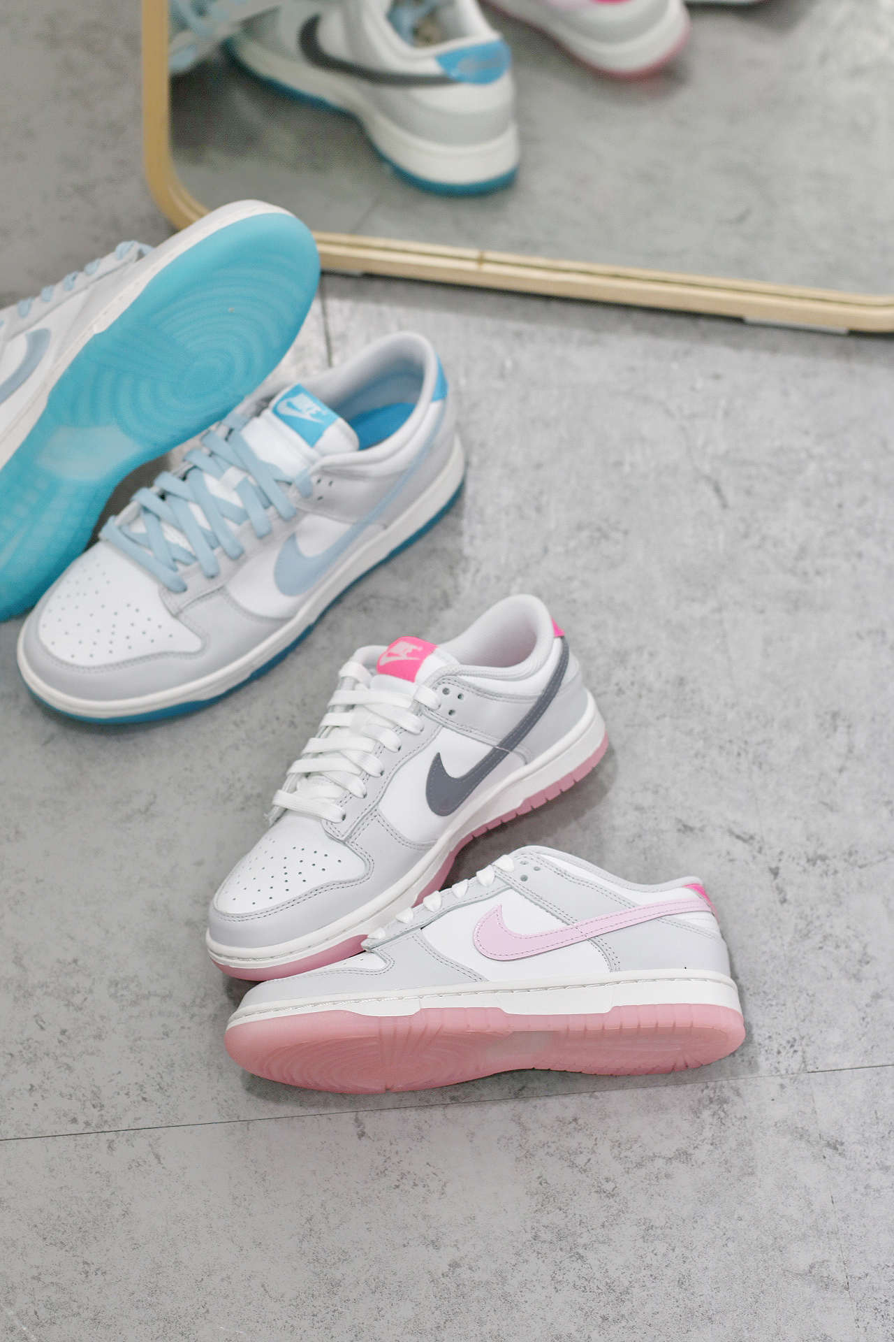 Nike Dunk  Low 520 Pack Pink/Blue   FN3451-161  FN3433-141
