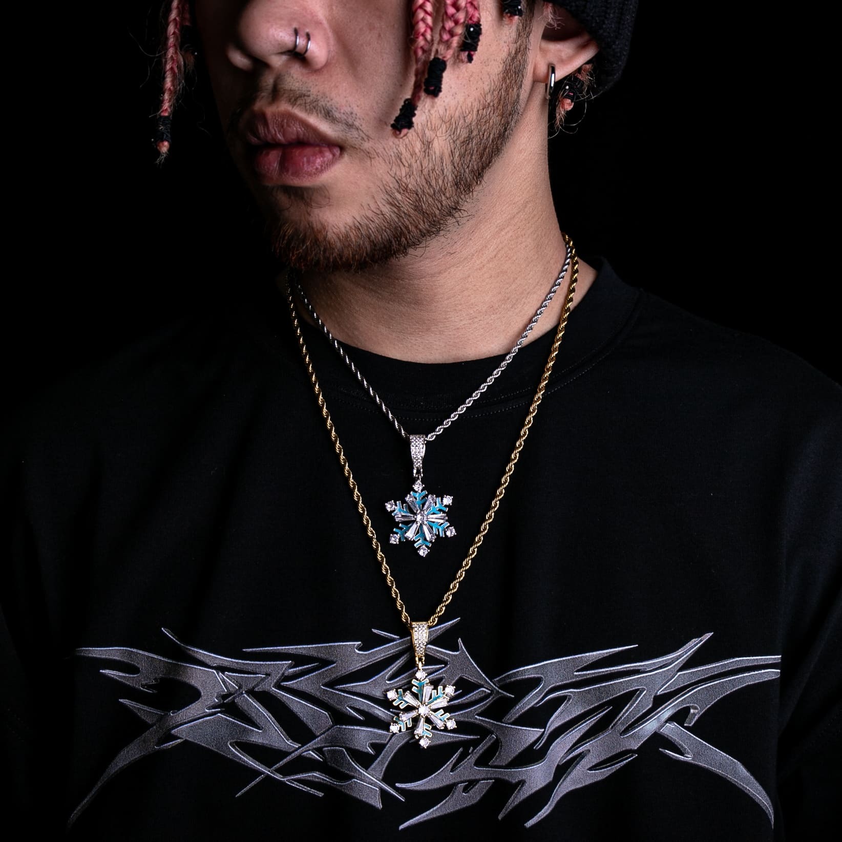 夜光珐瑯滿鑲旋轉雪花墜飾