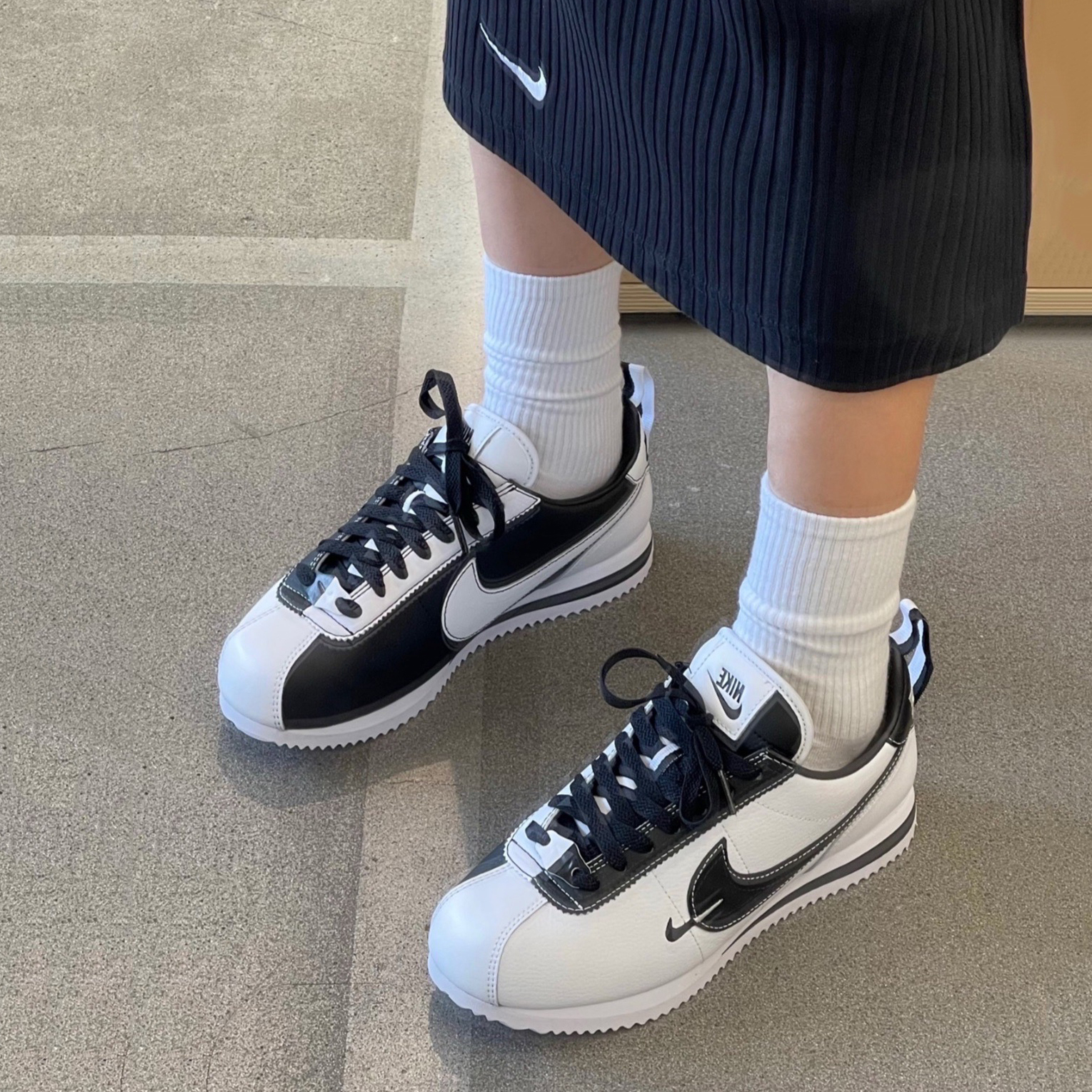 女鞋 NIKE W CORTEZ 黑白 熊貓 陰陽 鴛鴦 雙勾 皮革 紀念款 50周年 阿甘鞋【FJ7870-101】