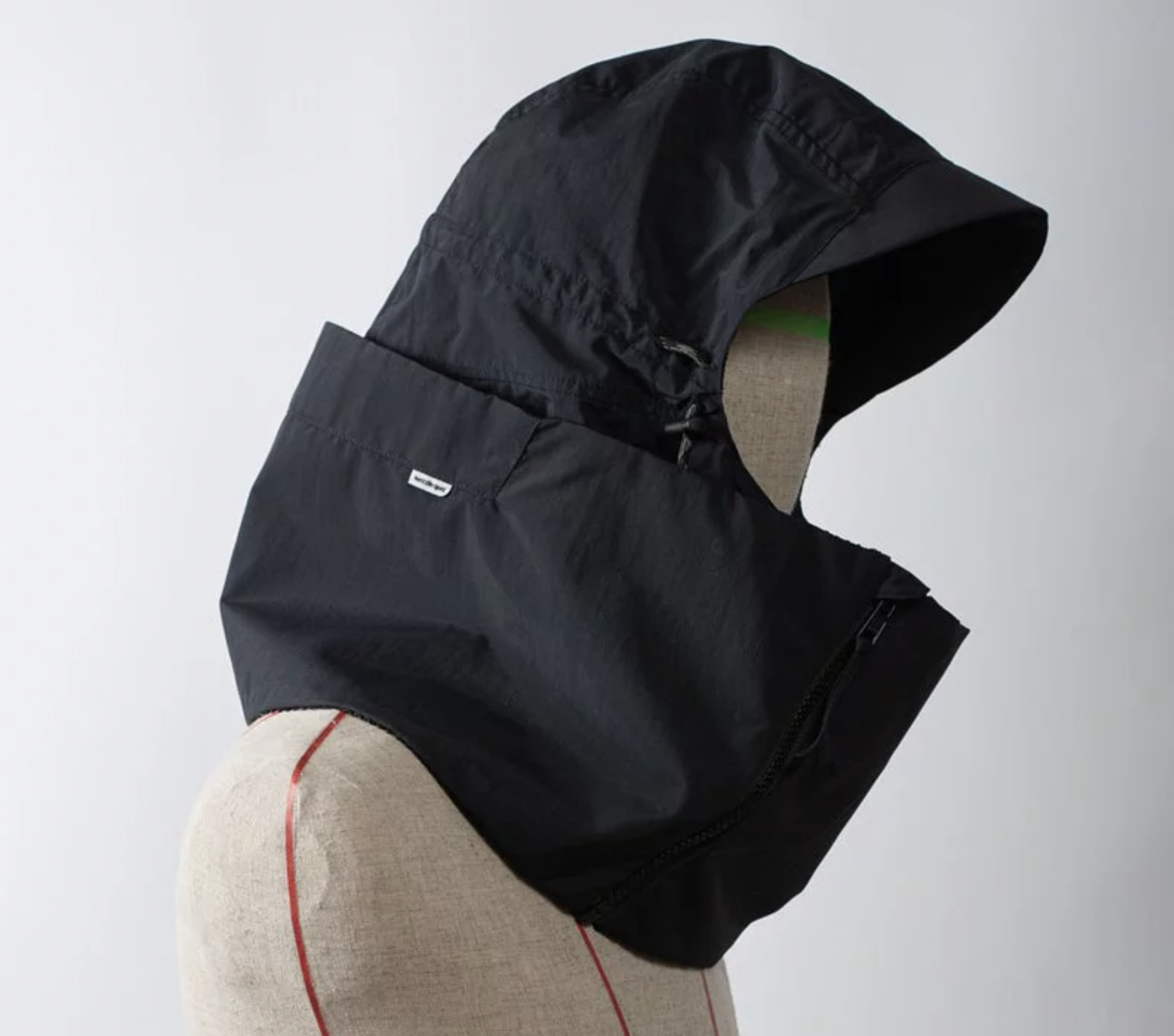Nozzle Quiz Technical Storm Resistant Hood- Black