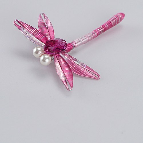 春仔花蜻蜓胸針｜創新設計融入生活 展現獨特個性配戴首選