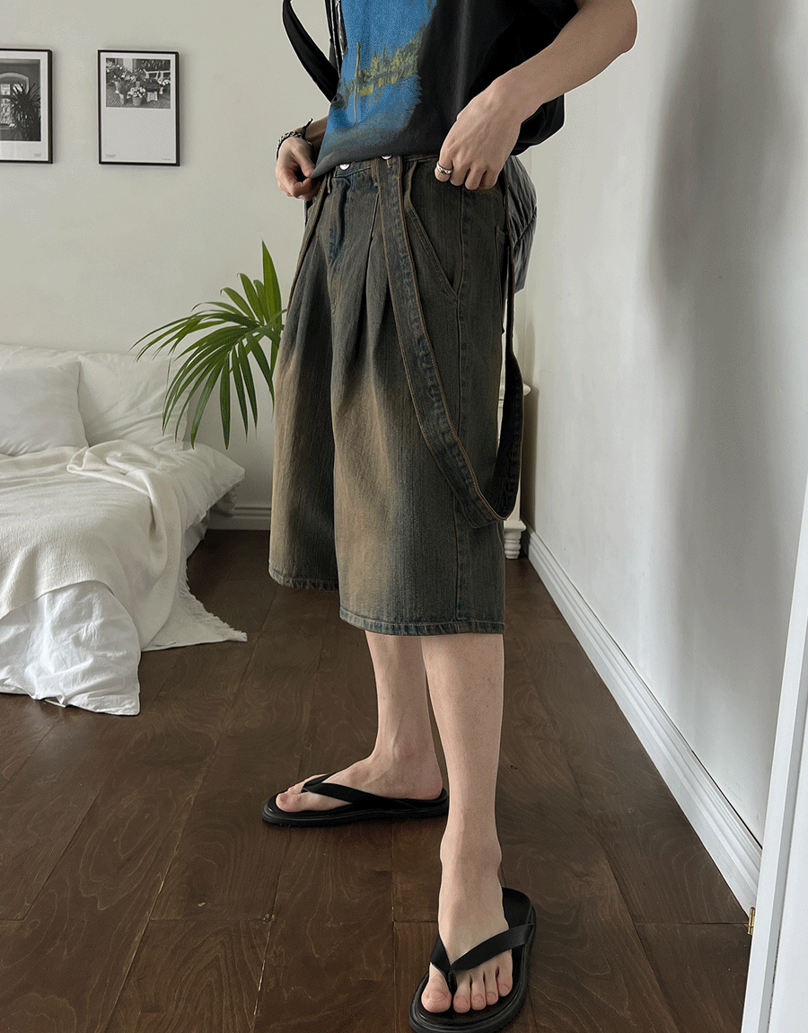 吊帶扣半身牛仔短褲